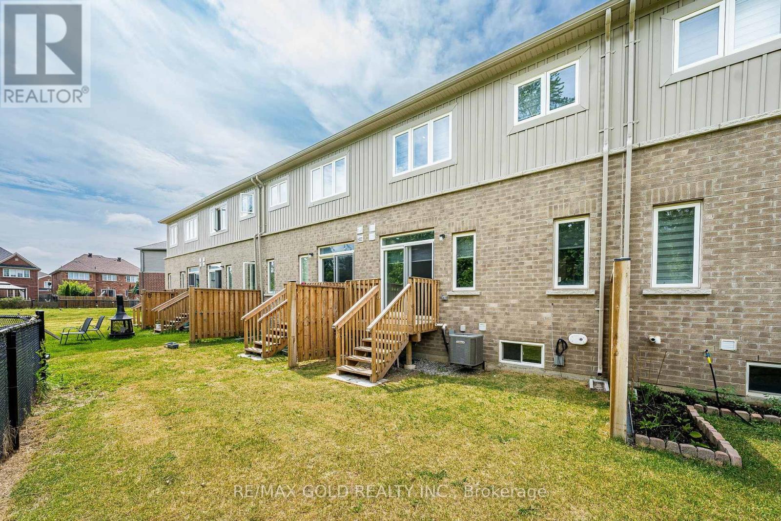 16 Brixham Lane Property Photo 46