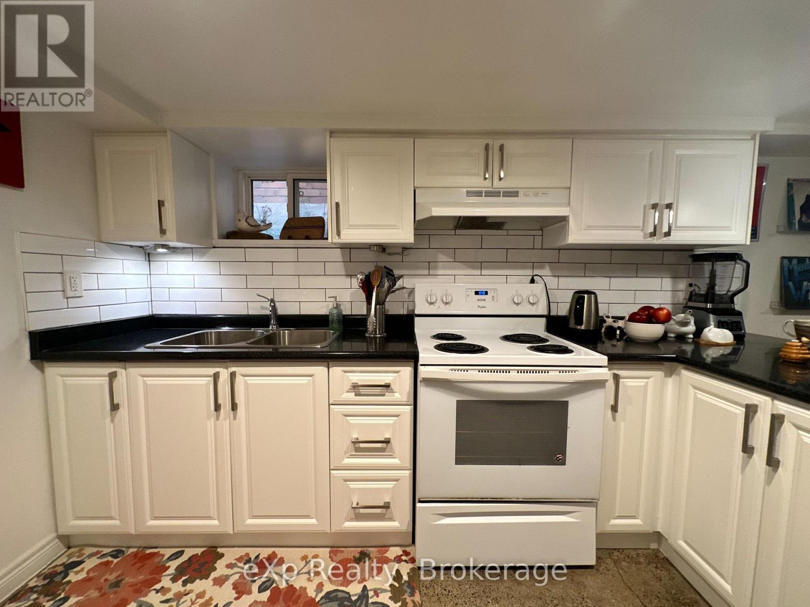 3 - 36 Second Street Property Photo 8