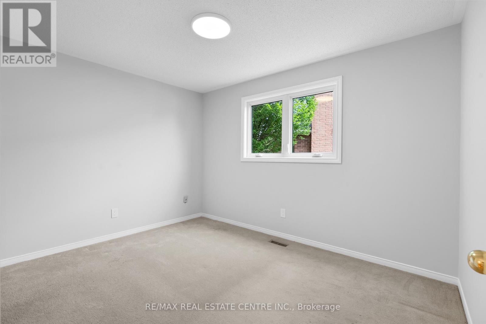 4623 Hewicks Lane Property Photo 24