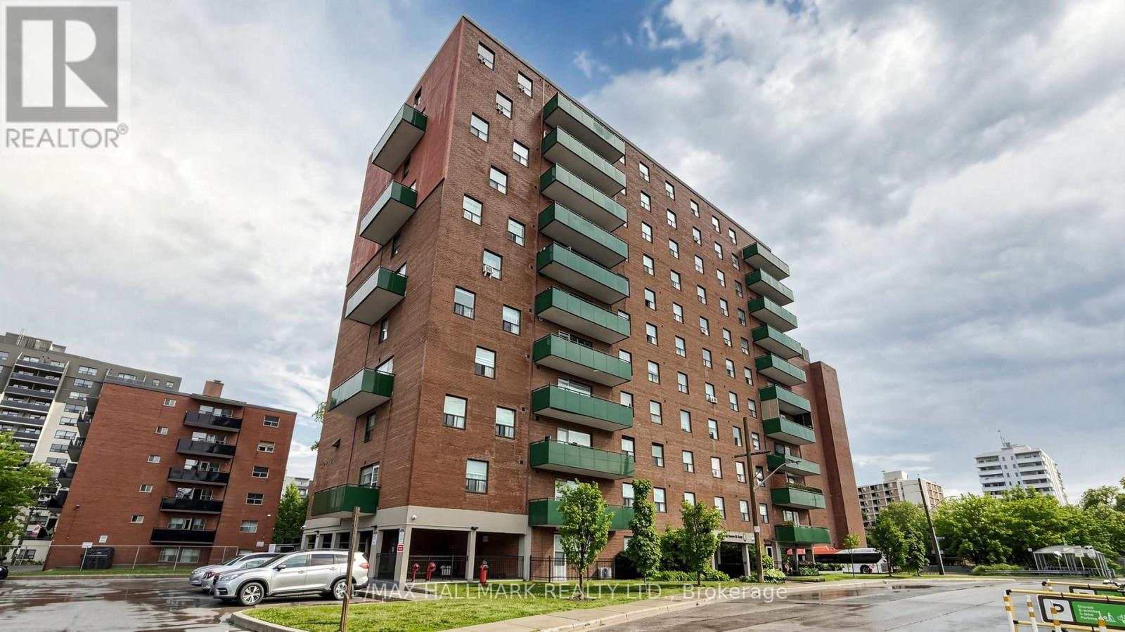 402 - 49 QUEEN STREET E Property Photo 1