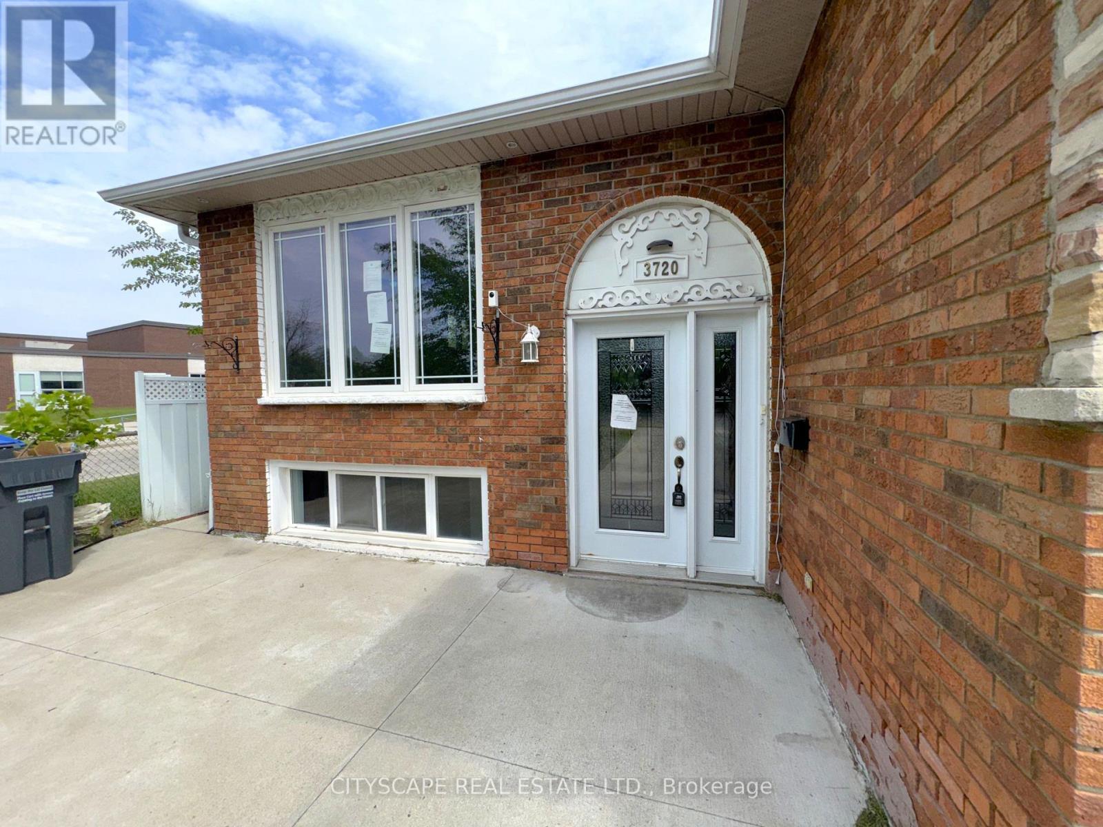 3720 Brandon Gate Drive Property Photo 4