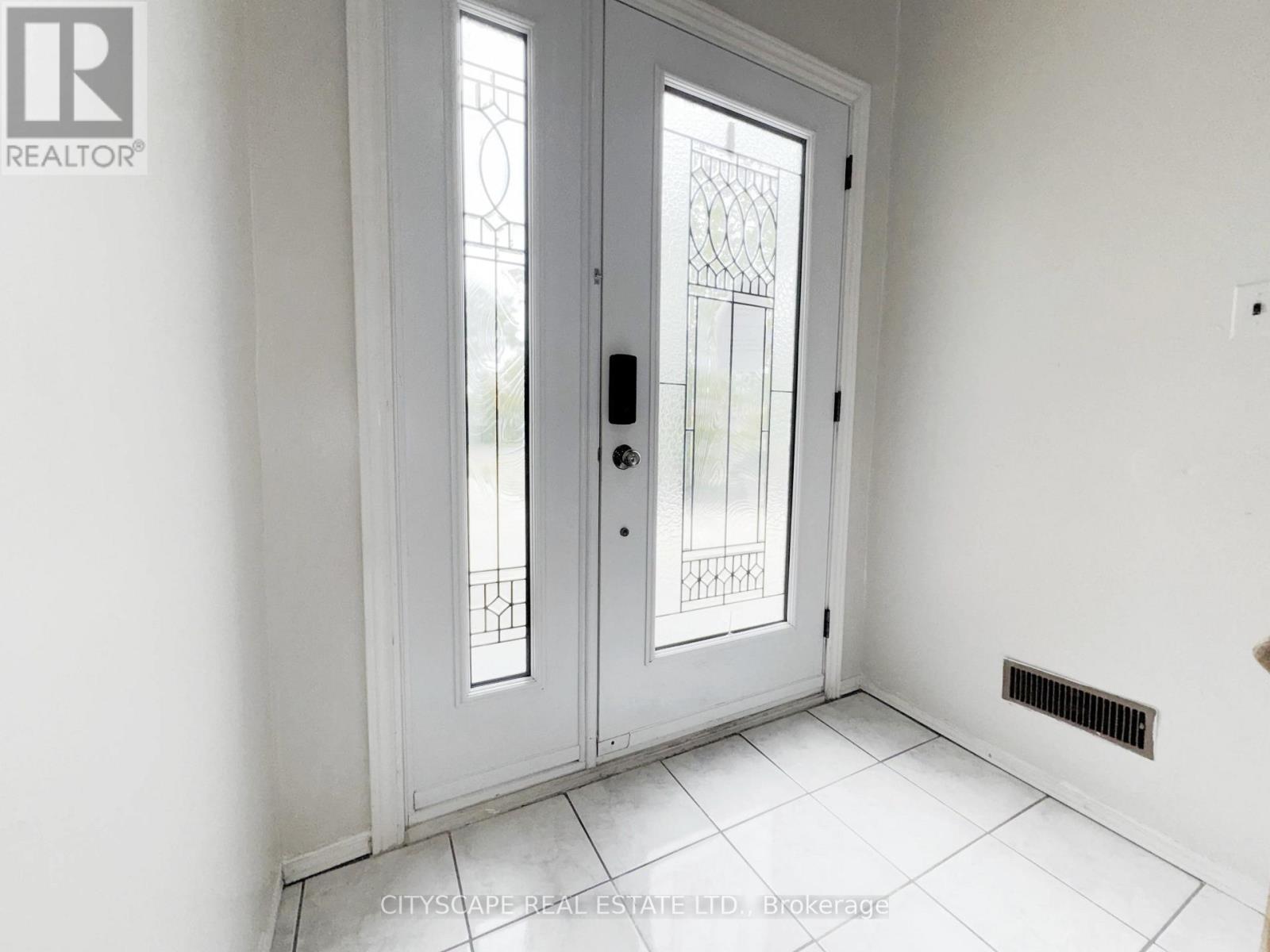 3720 Brandon Gate Drive Property Photo 5