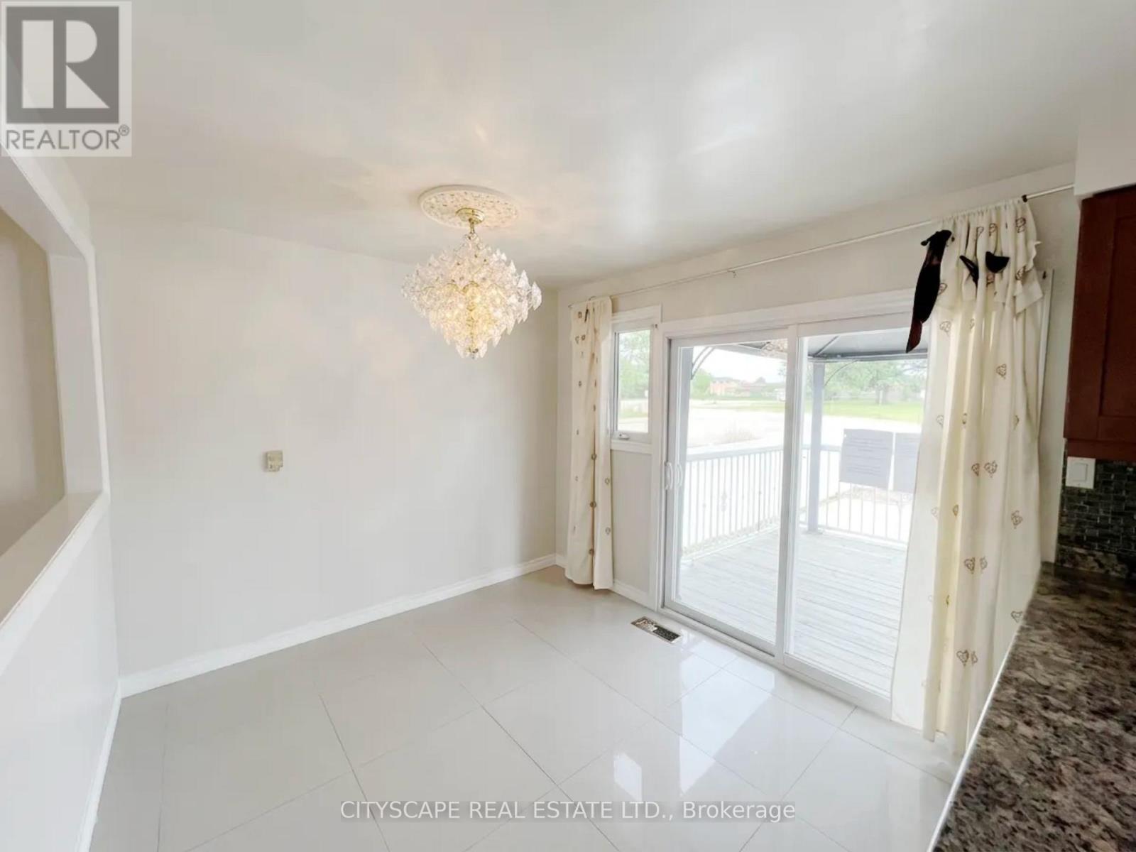 3720 Brandon Gate Drive Property Photo 15
