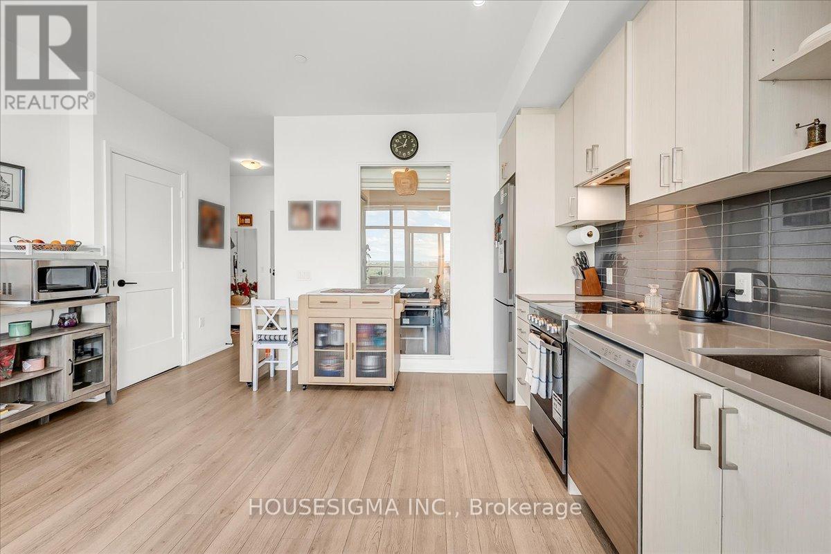1006 - 50 George Butchart Drive Property Photo 13