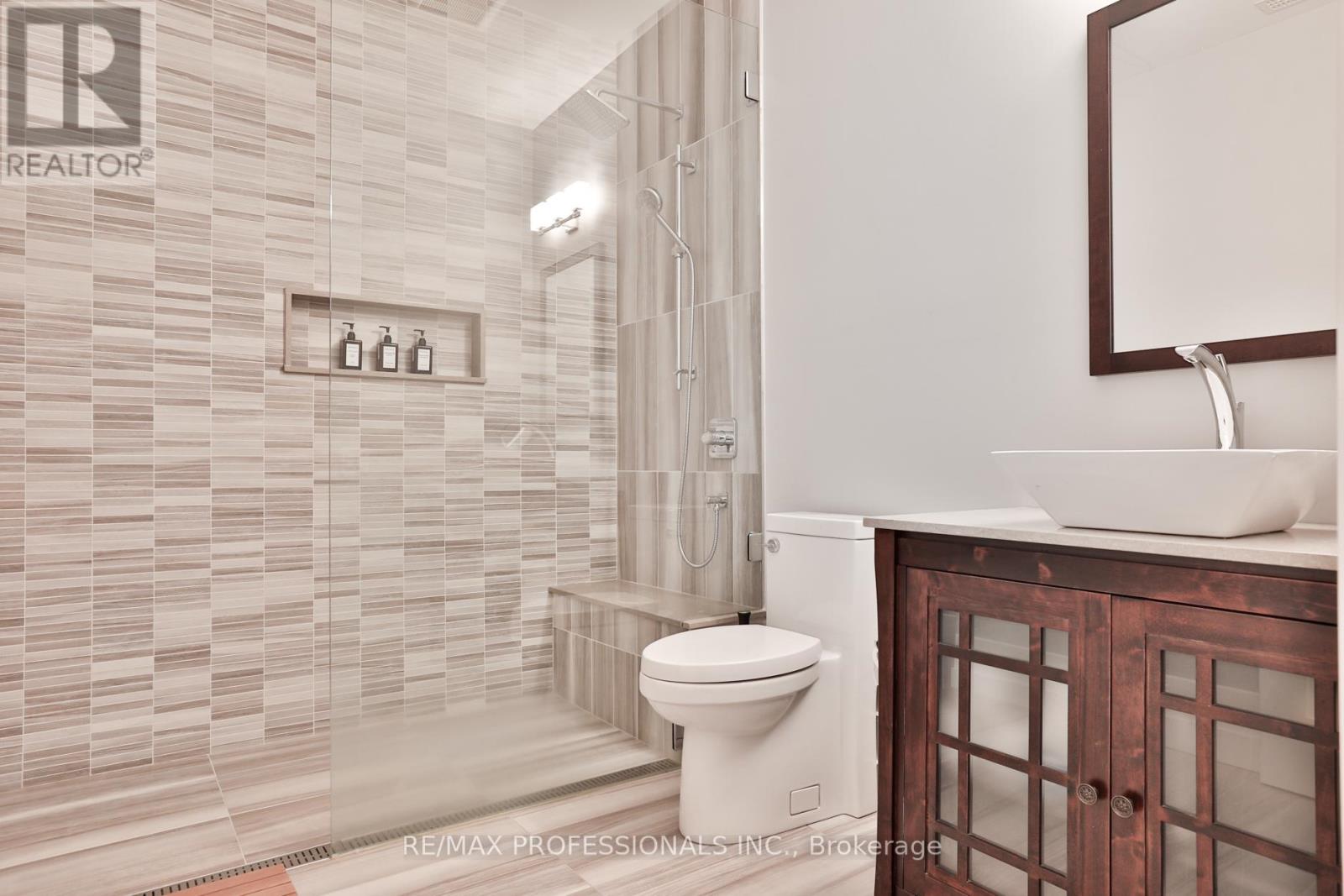 262 Maple Grove Drive Property Photo 33