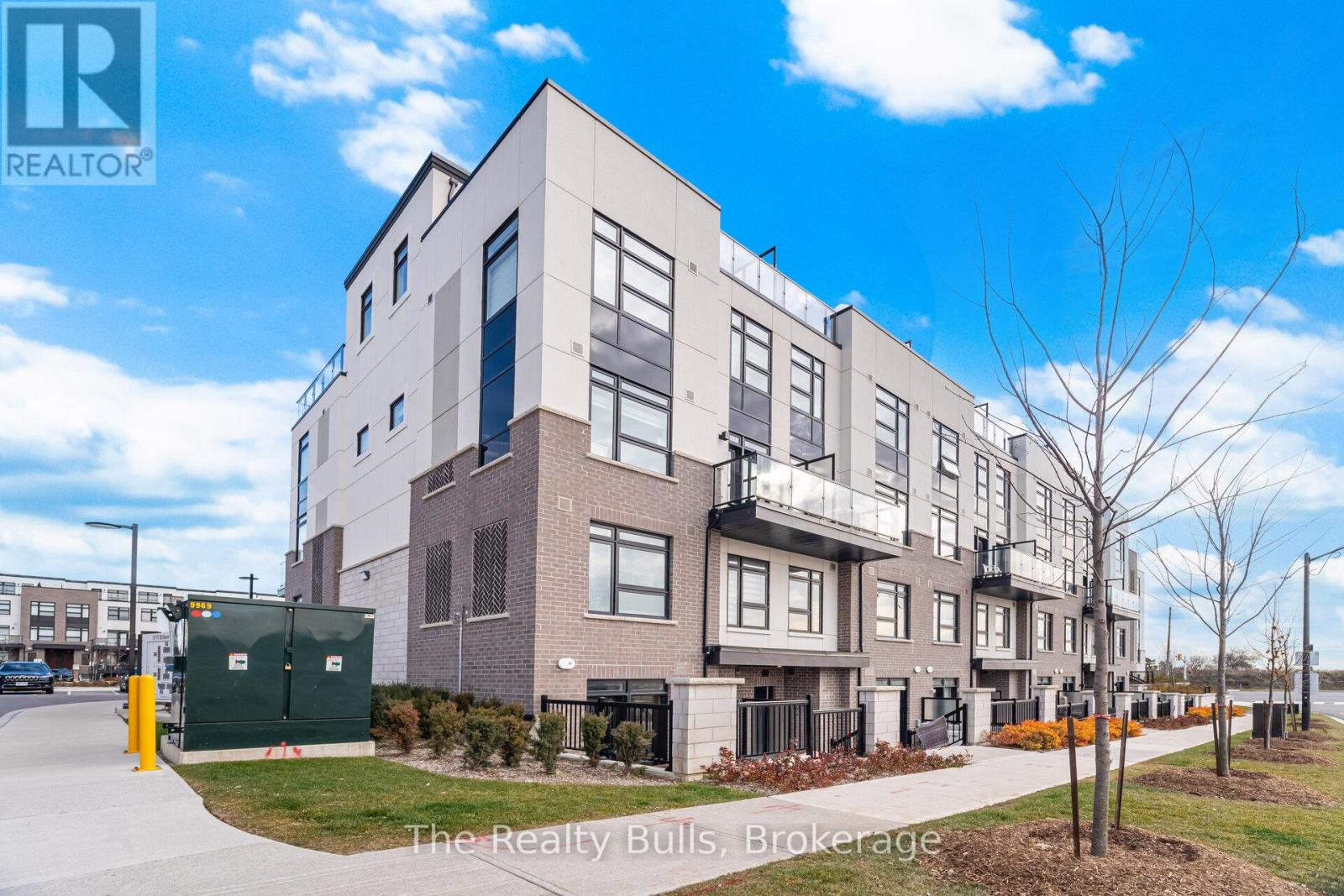 119 - 1589 ROSE WAY Property Photo 1