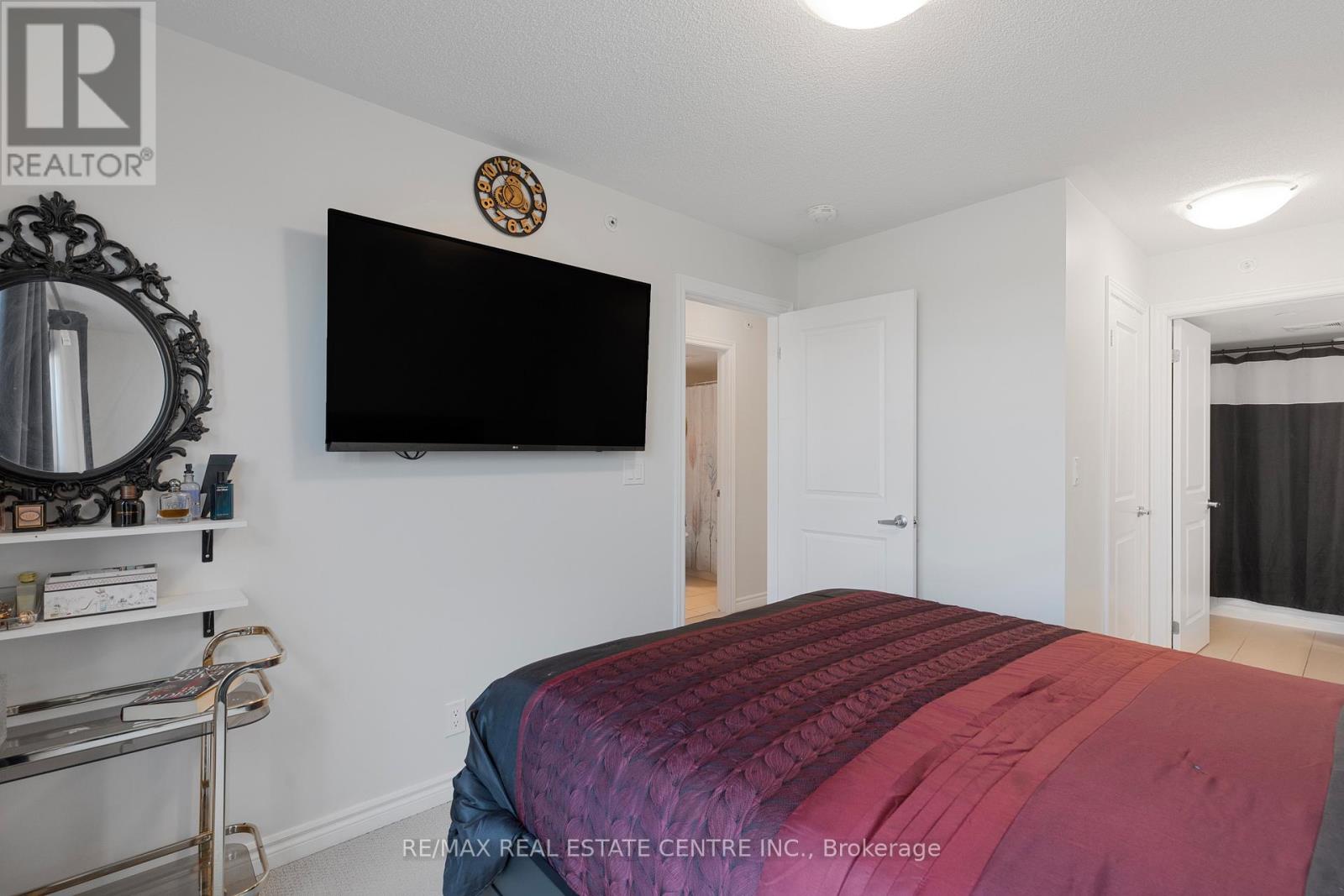27 - 100 Long Branch Avenue Property Photo 17