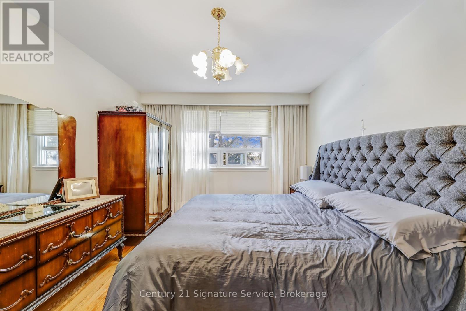 8026 Mayfield Road Property Photo 17