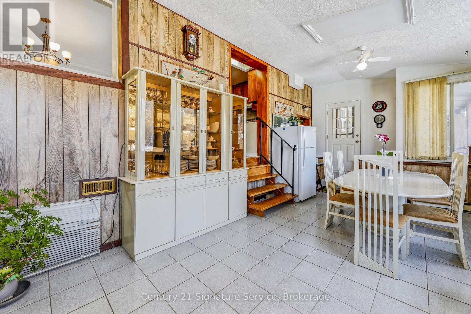 8026 Mayfield Road Property Photo 25