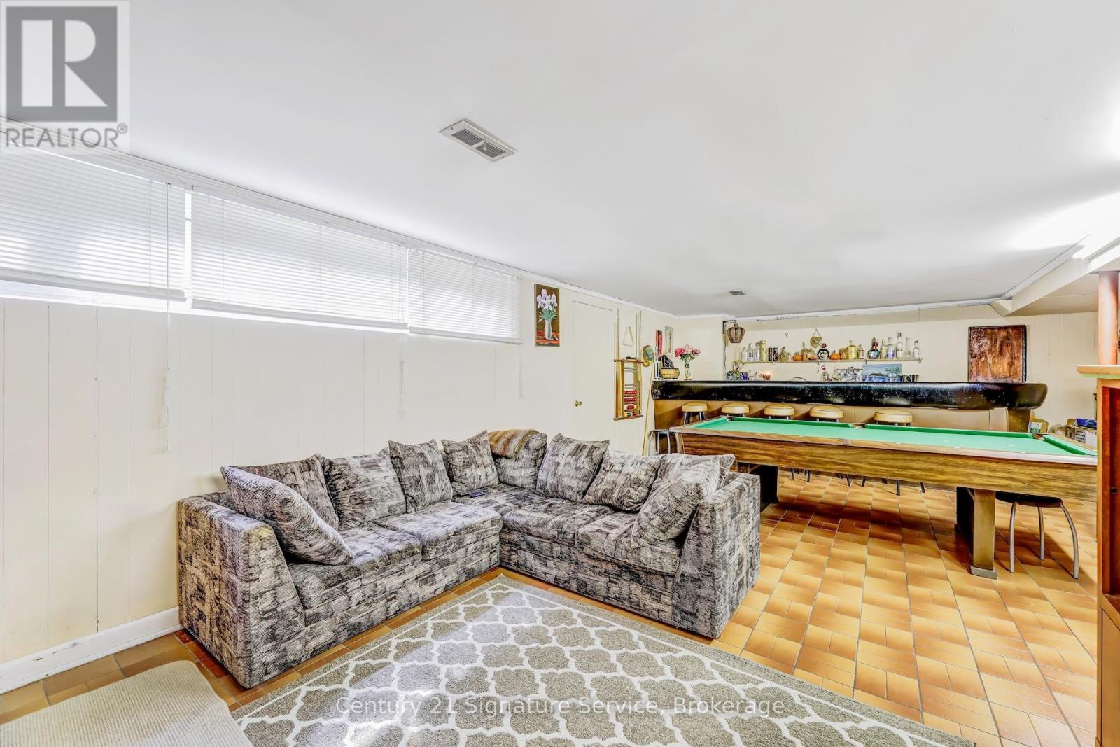 8026 Mayfield Road Property Photo 34