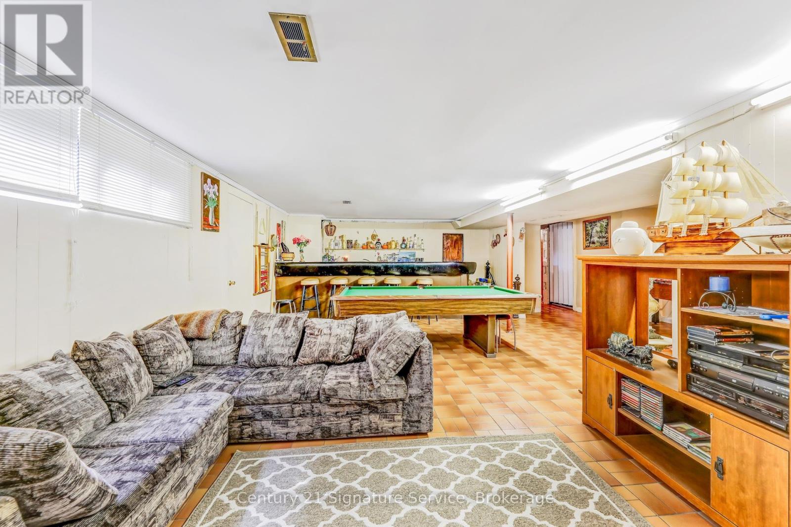 8026 Mayfield Road Property Photo 35
