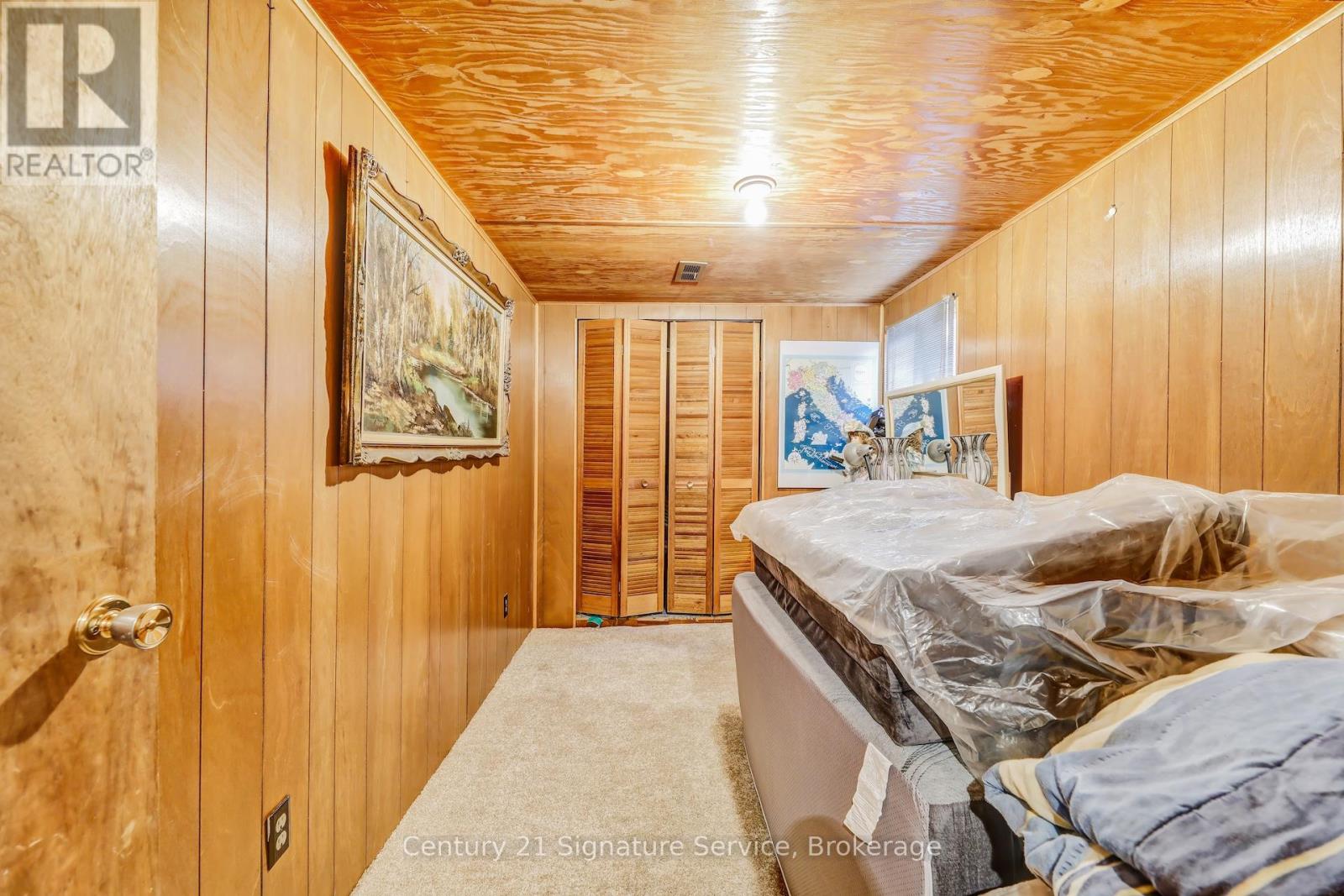 8026 Mayfield Road Property Photo 36