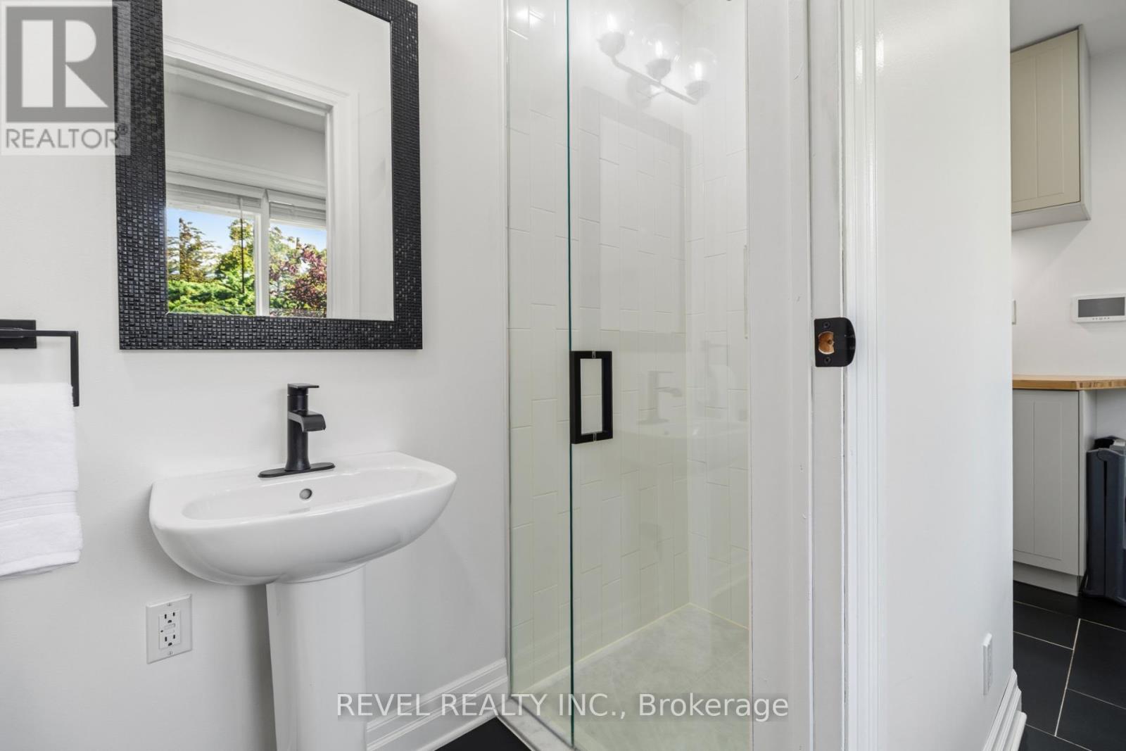 1648 Crediton Parkway Property Photo 20