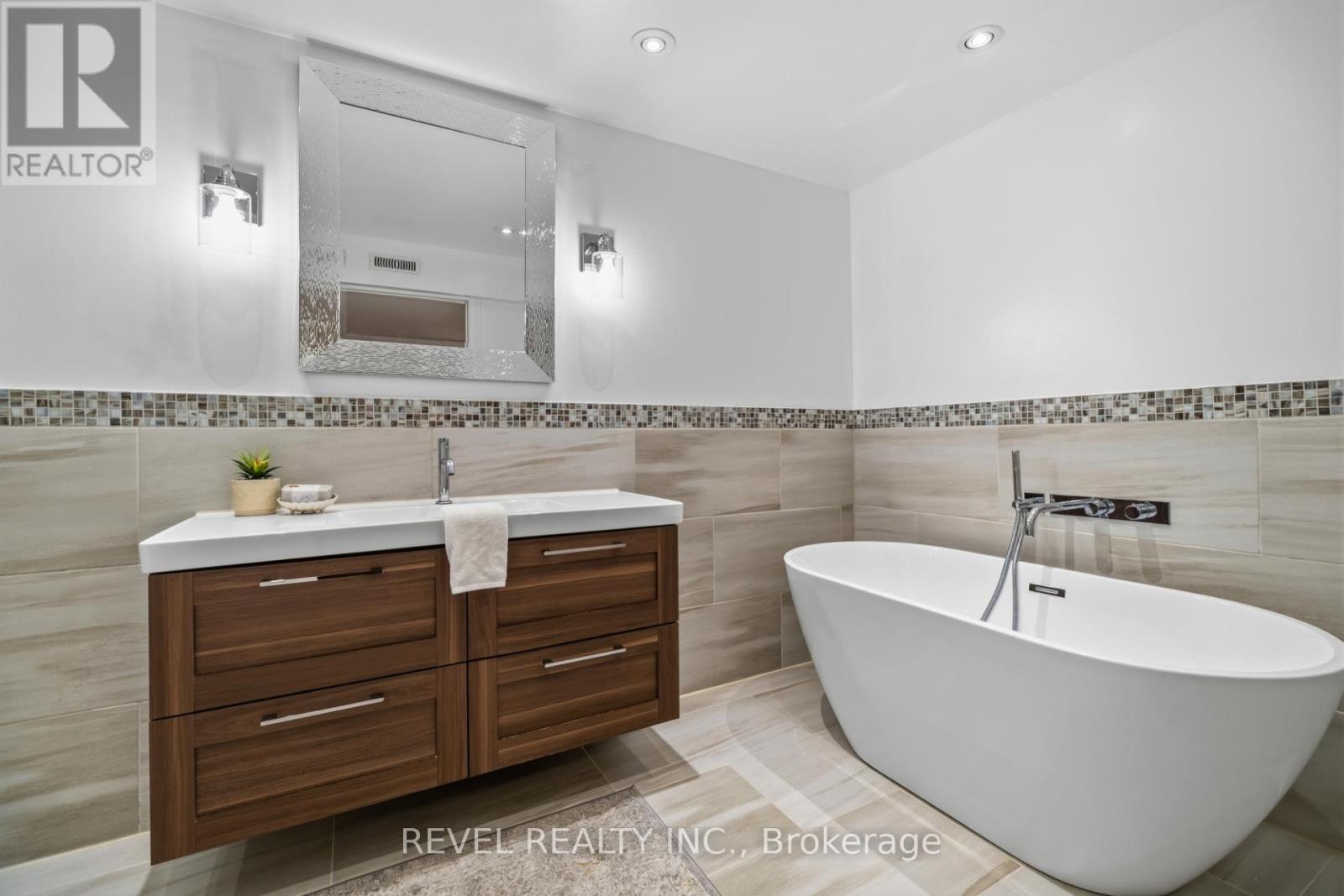 1648 Crediton Parkway Property Photo 27