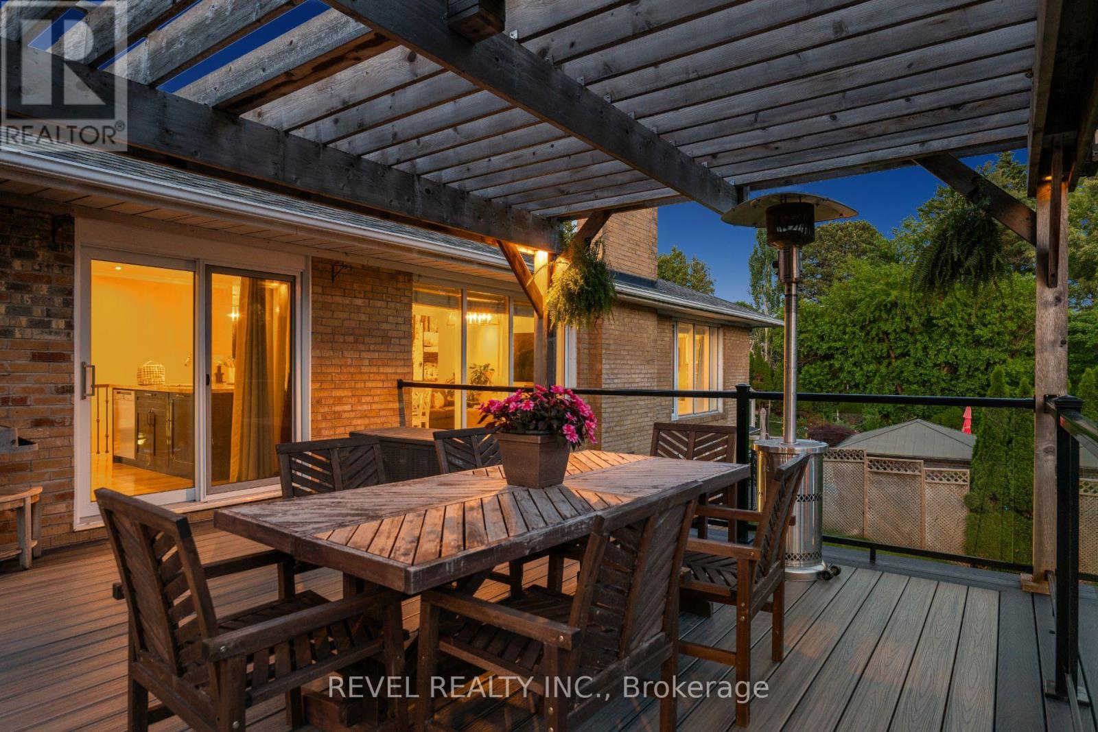 1648 Crediton Parkway Property Photo 32