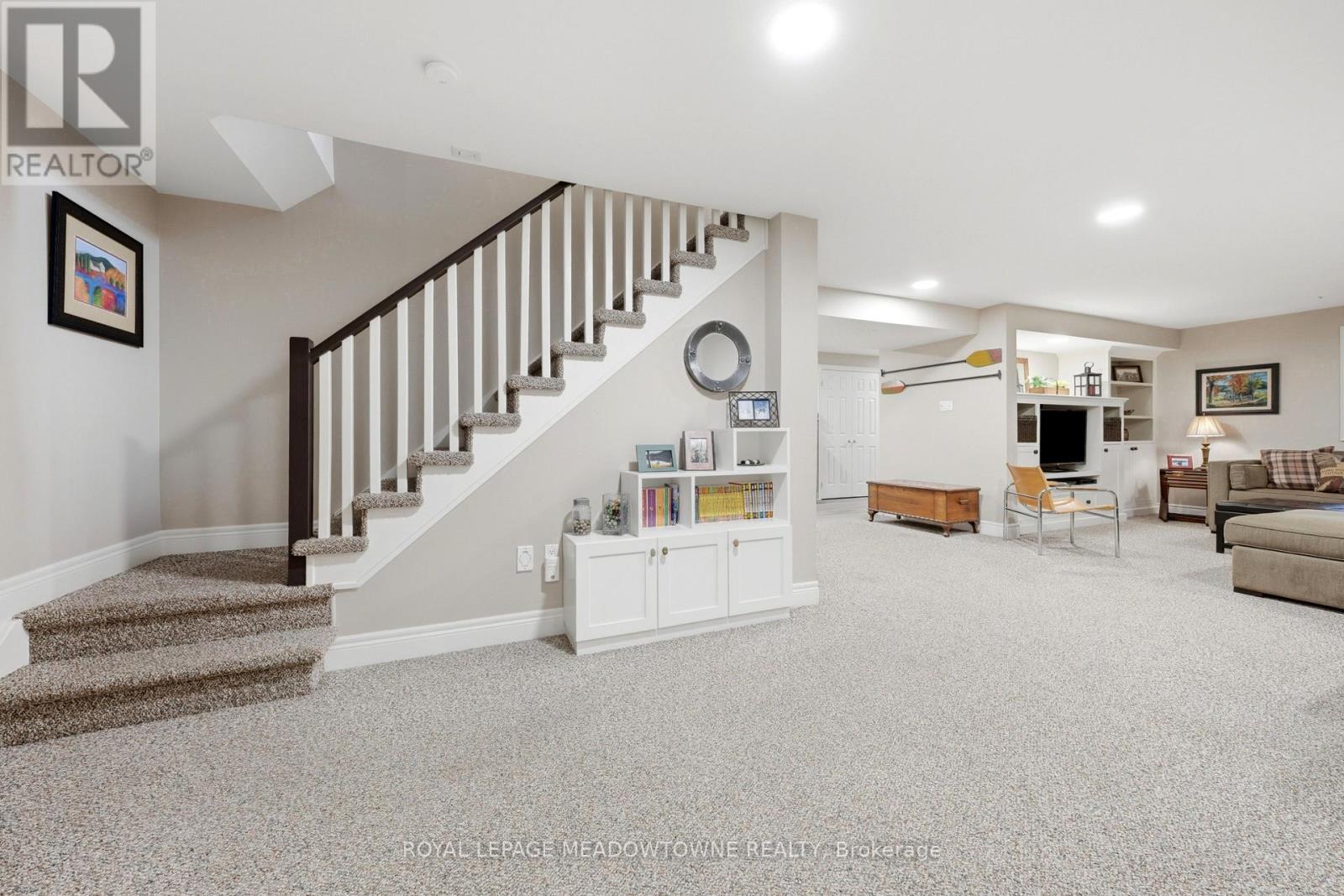 9802 Fifth Line Property Photo 27