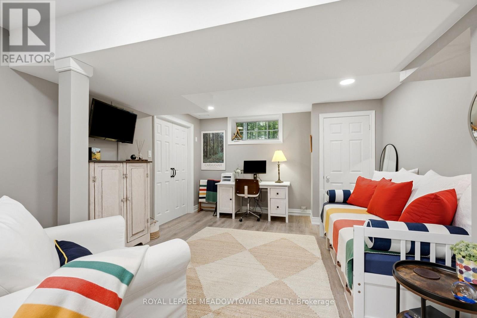 9802 Fifth Line Property Photo 32