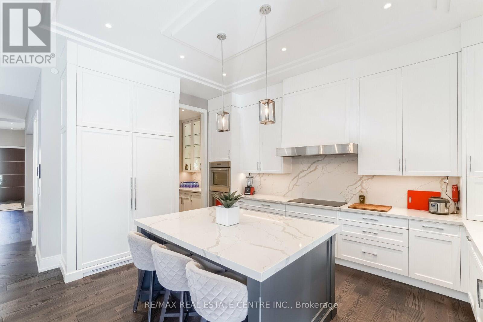 3118 Given Road Property Photo 10