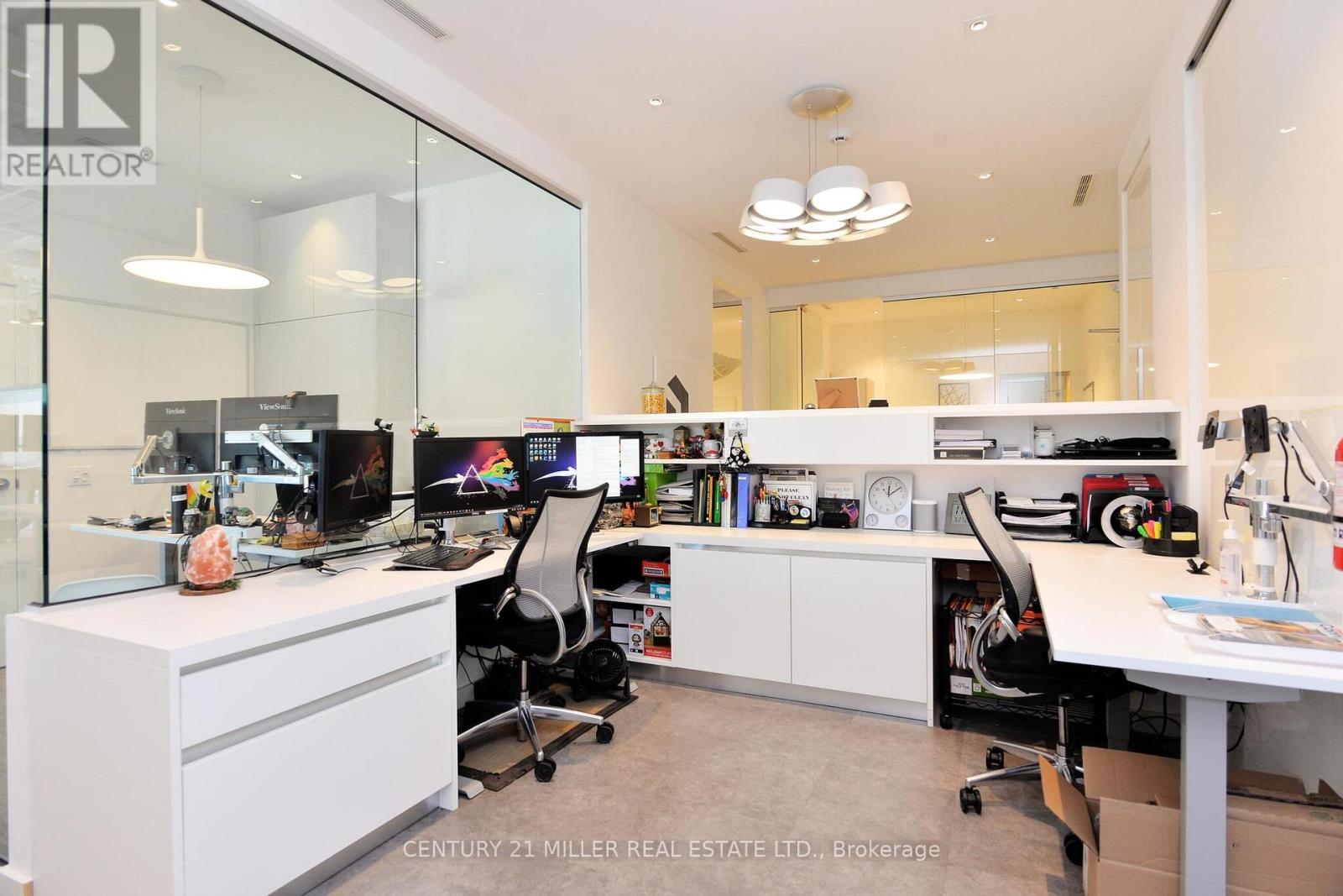 15 & 16 - 225 Speers Road Property Photo 14