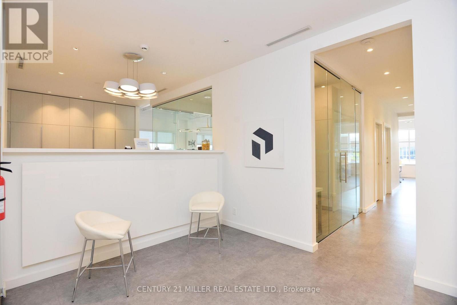 15 & 16 - 225 Speers Road Property Photo 28