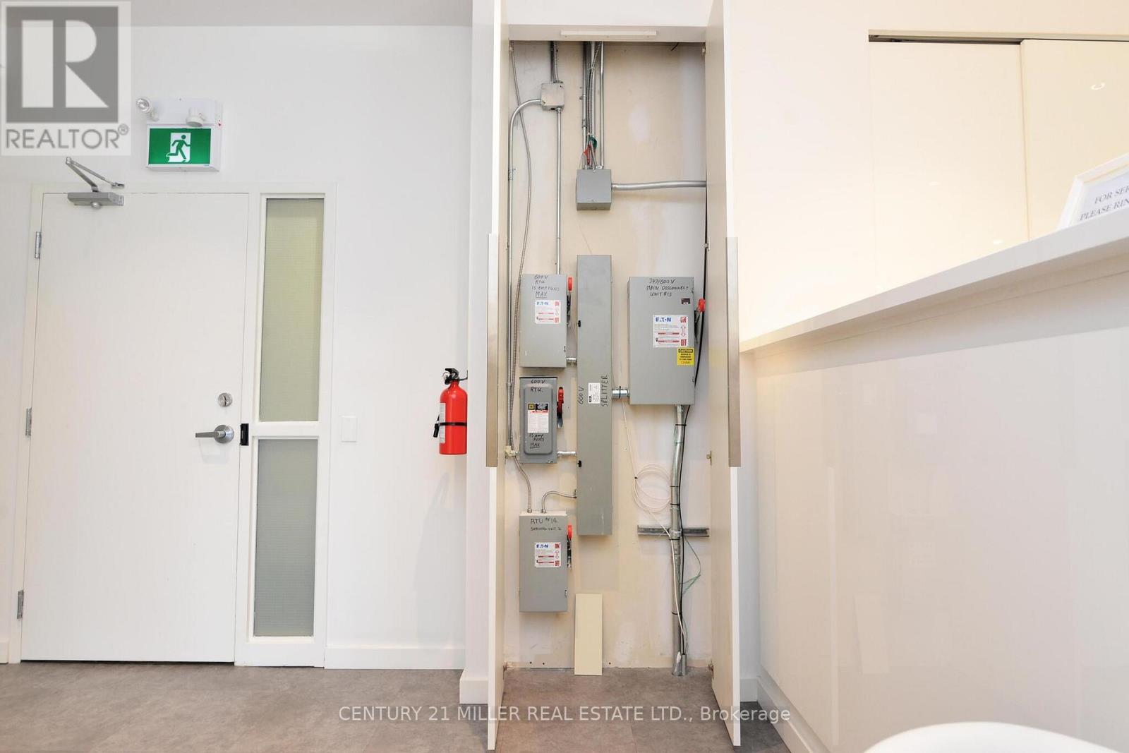 15 & 16 - 225 Speers Road Property Photo 34