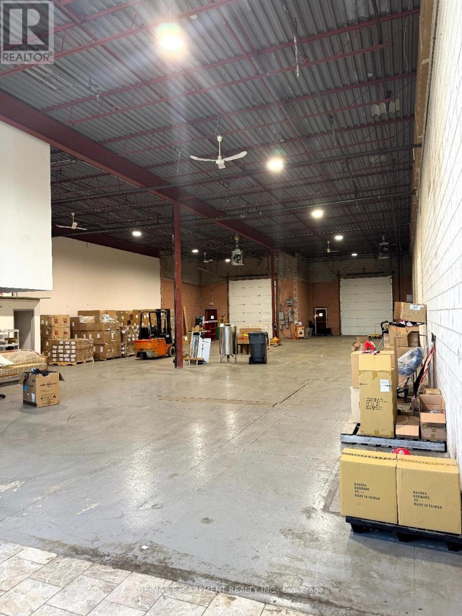 37 - 5100 South Service Road Property Photo 8