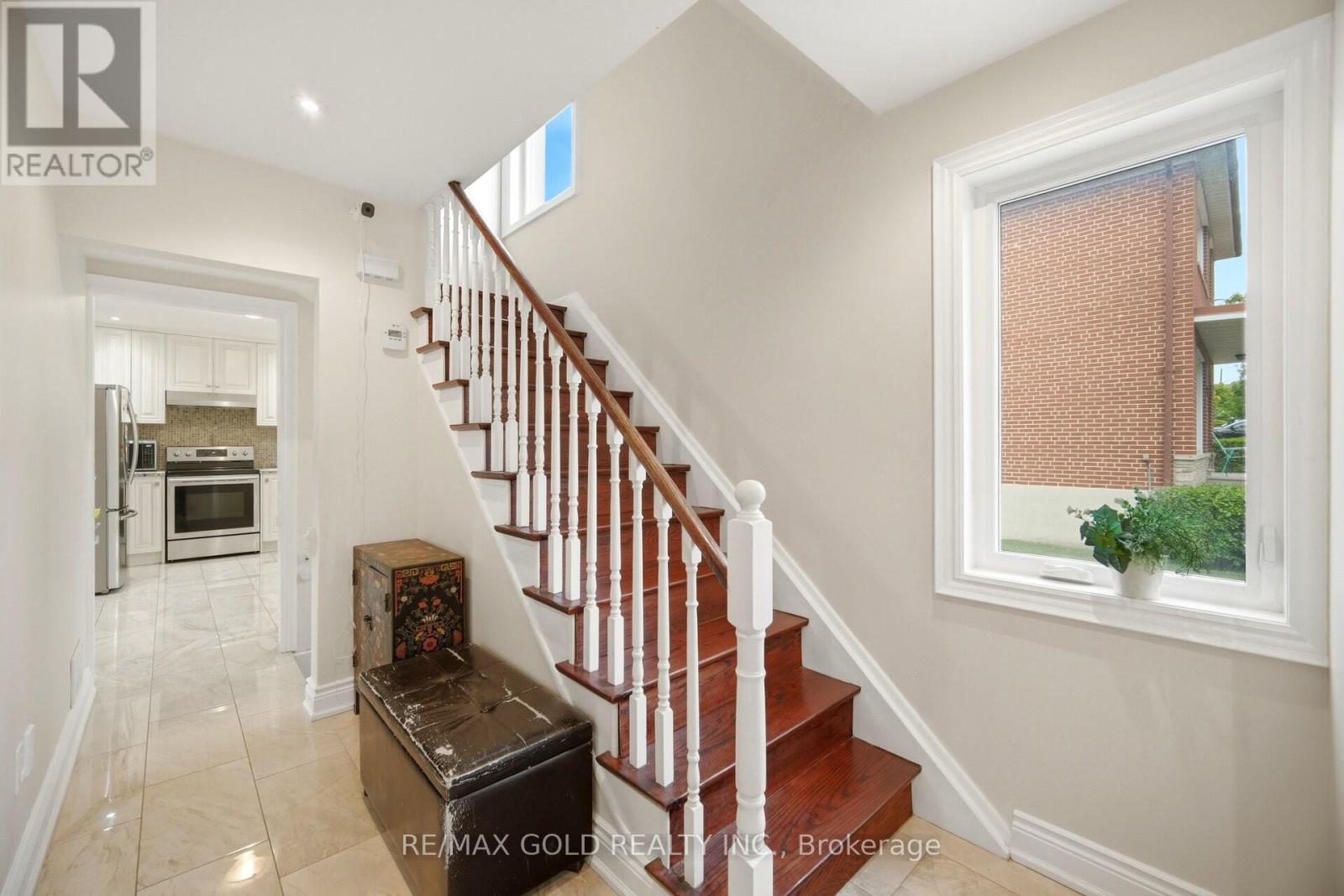 352 Maple Leaf Drive Property Photo 10