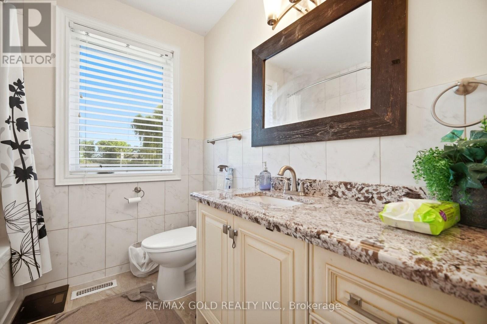 352 Maple Leaf Drive Property Photo 14