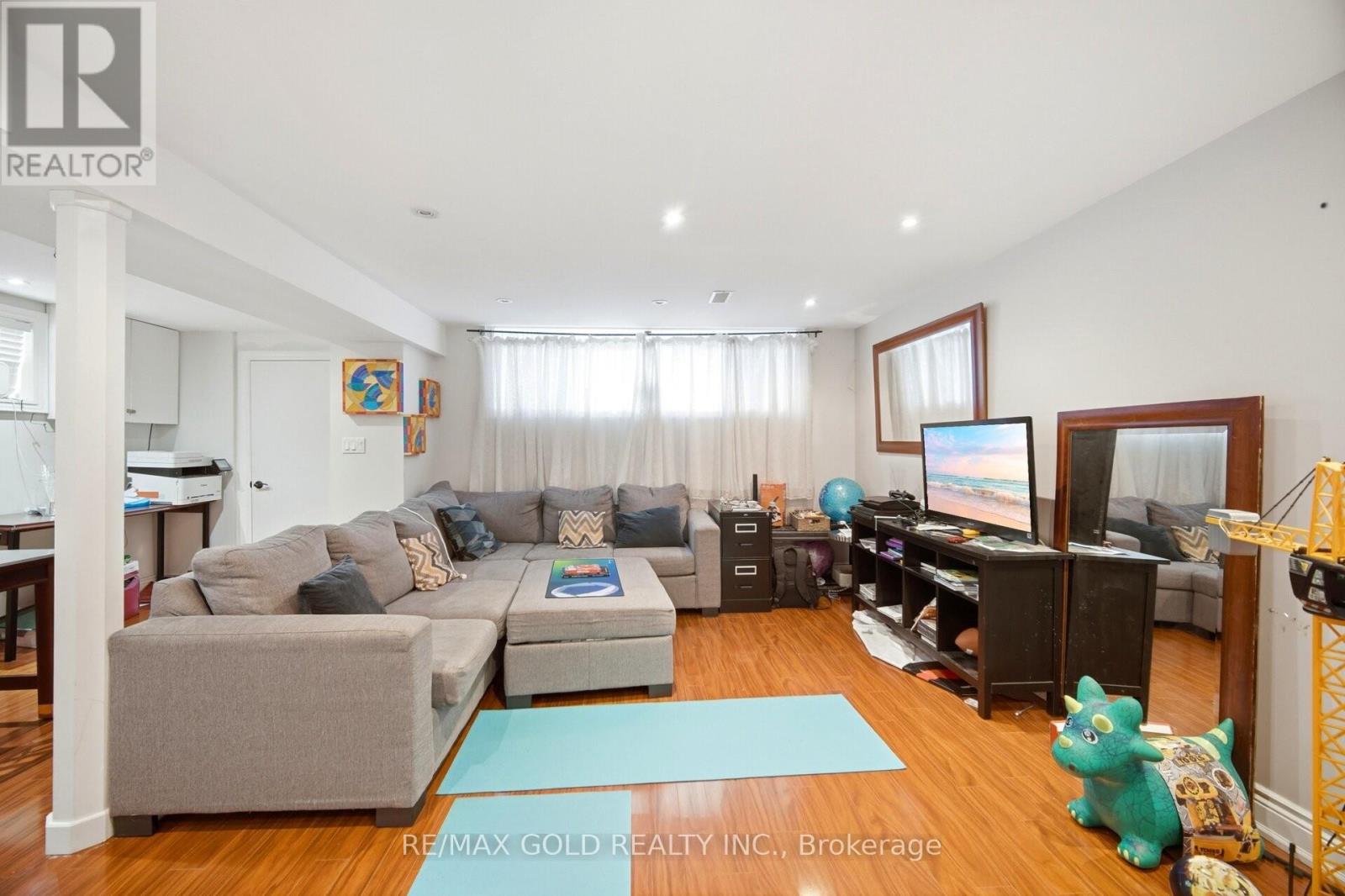 352 Maple Leaf Drive Property Photo 15