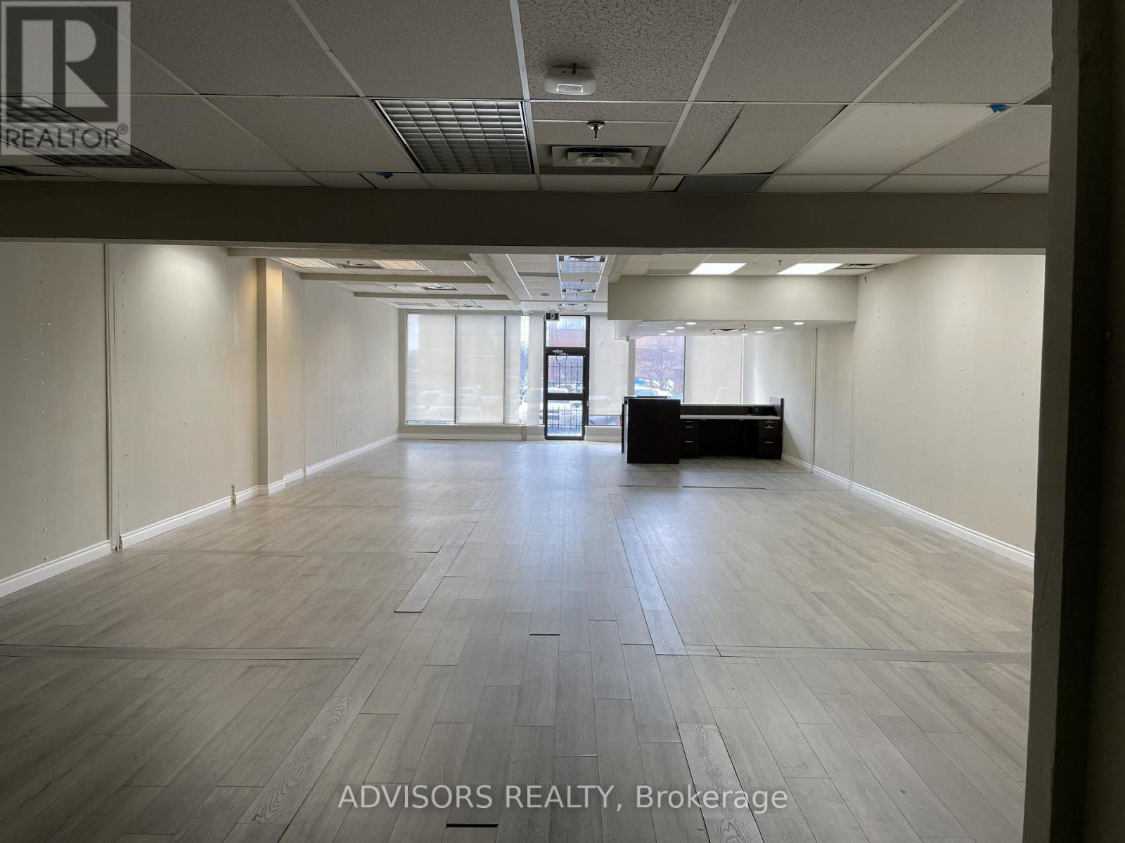 24 - 1170 Burnhamthorpe Road W Property Photo 2