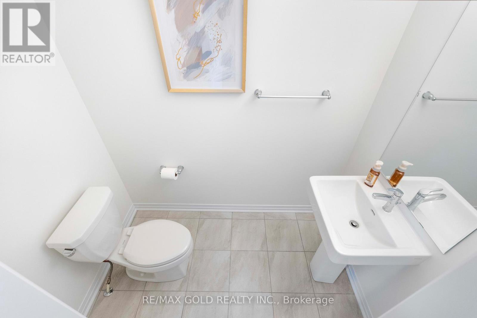 39 Timber Falls Drive Property Photo 16
