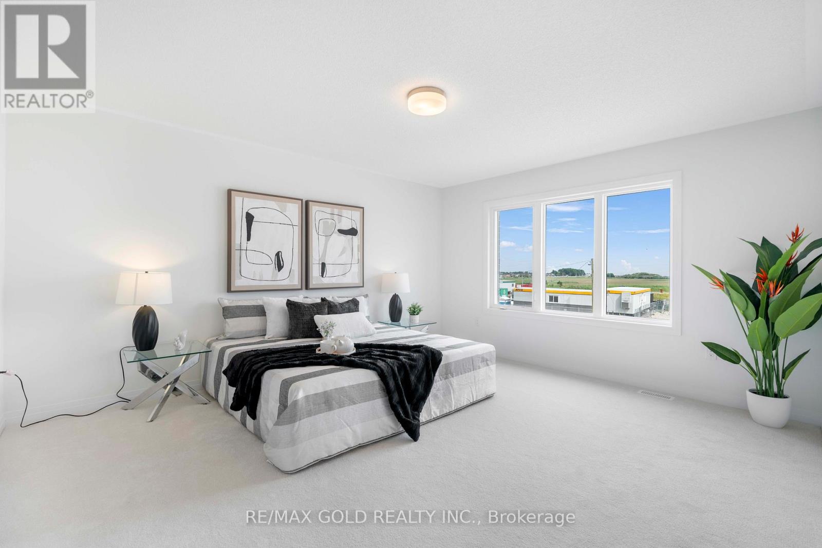 39 Timber Falls Drive Property Photo 19