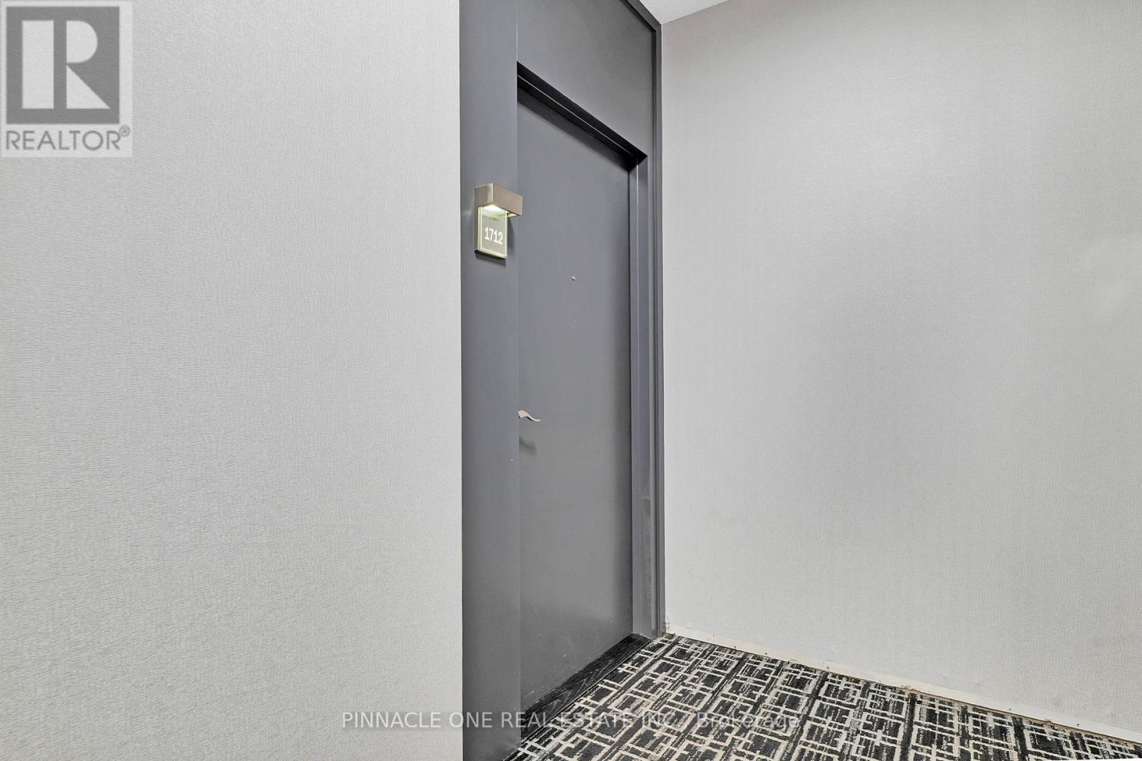 1712 - 223 Webb Drive Property Photo 6