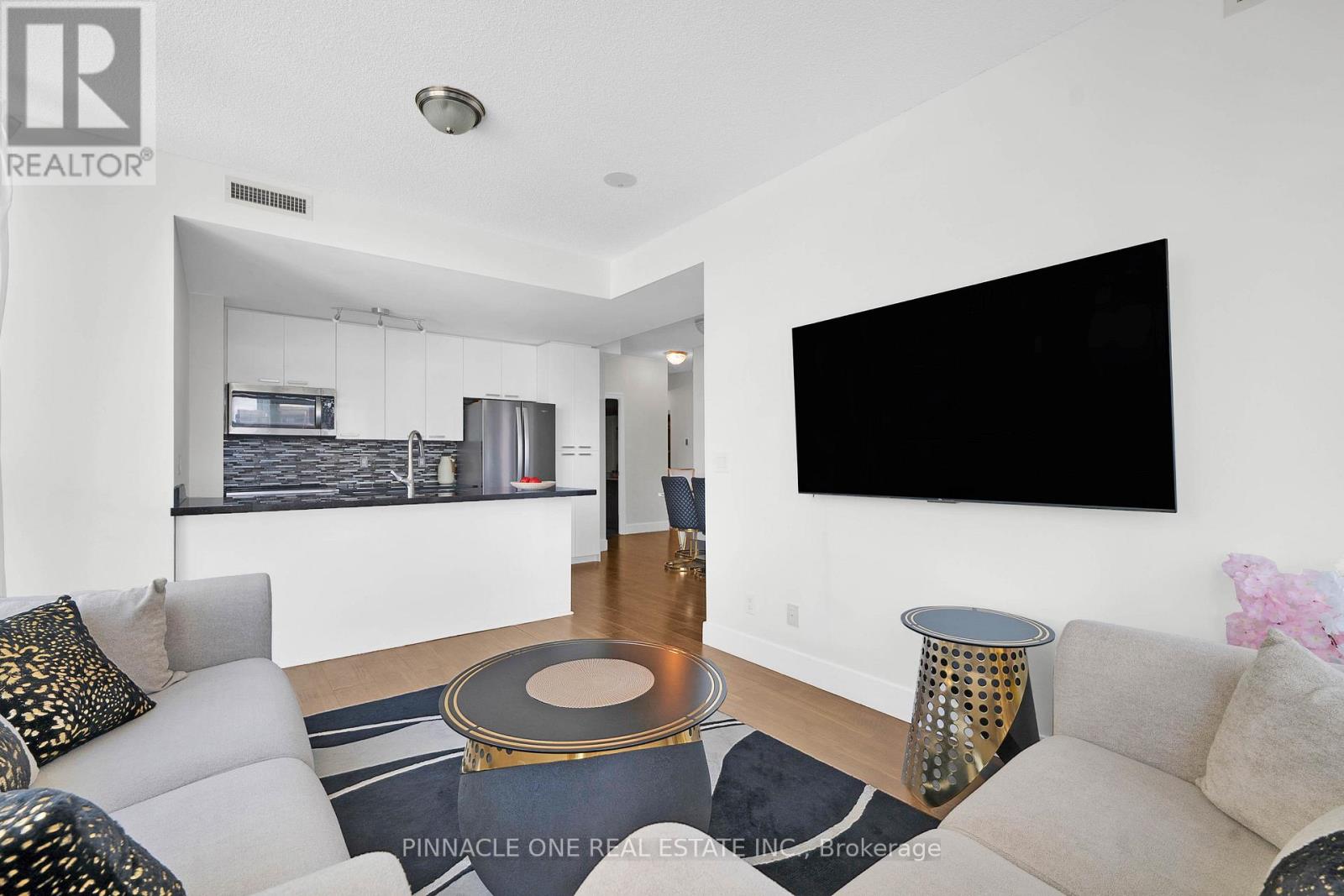 1712 - 223 Webb Drive Property Photo 15