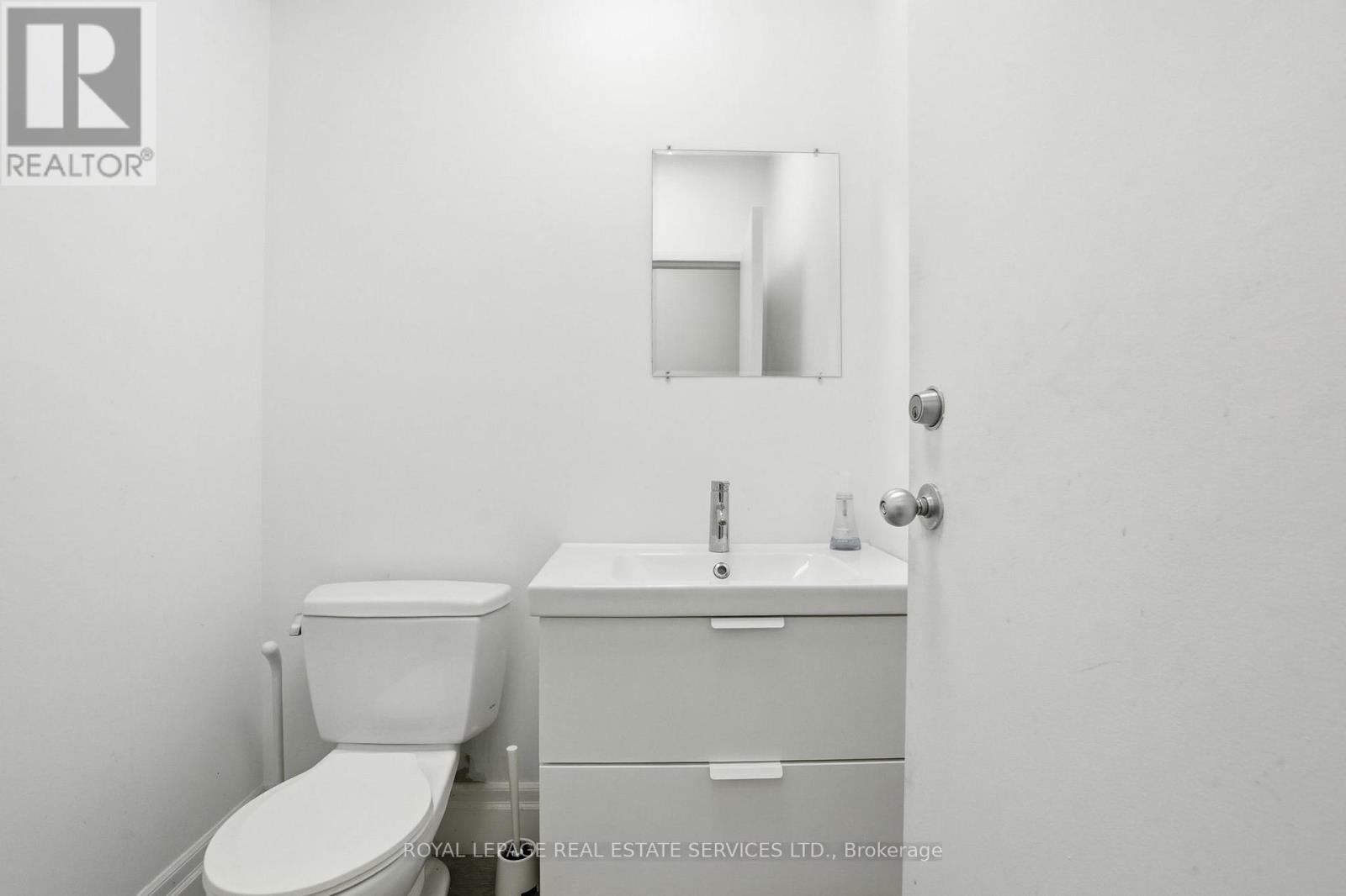 29 - 2155 Dunwin Drive Property Photo 14