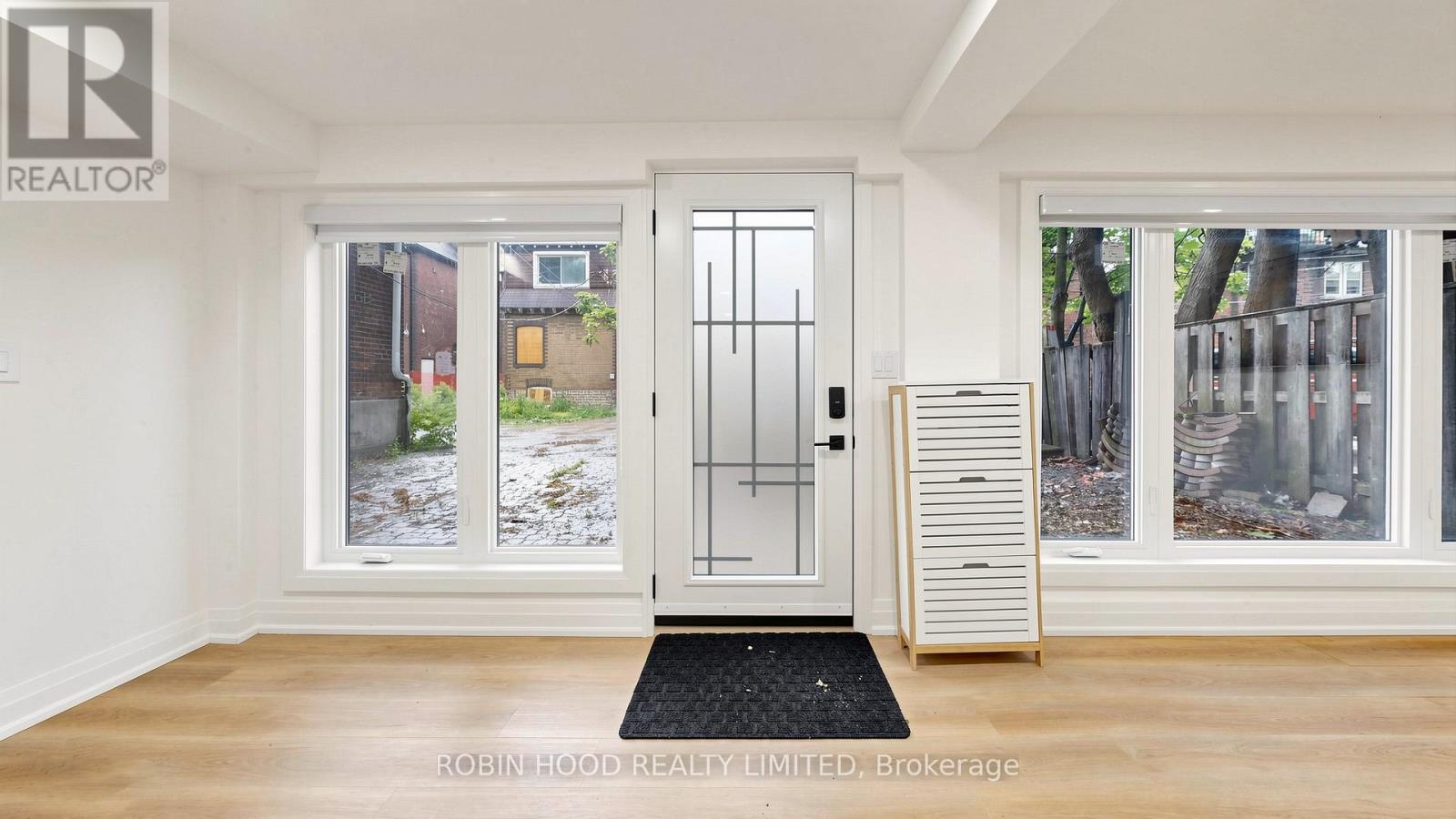 Garden Suite - 8 Laxton Avenue Property Photo 2