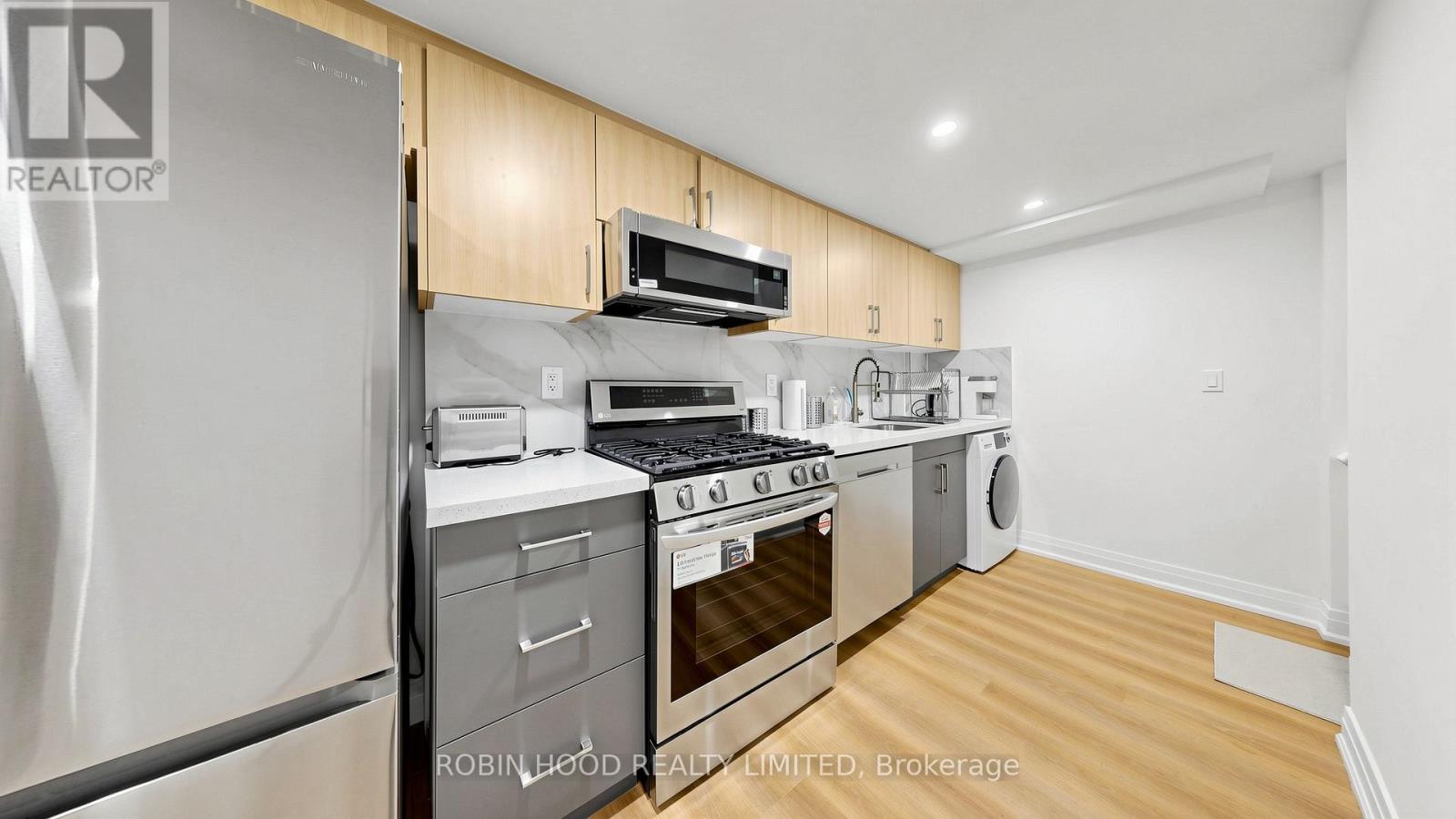 Garden Suite - 8 Laxton Avenue Property Photo 6