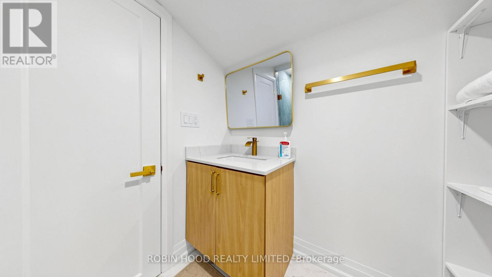 Garden Suite - 8 Laxton Avenue Property Photo 15