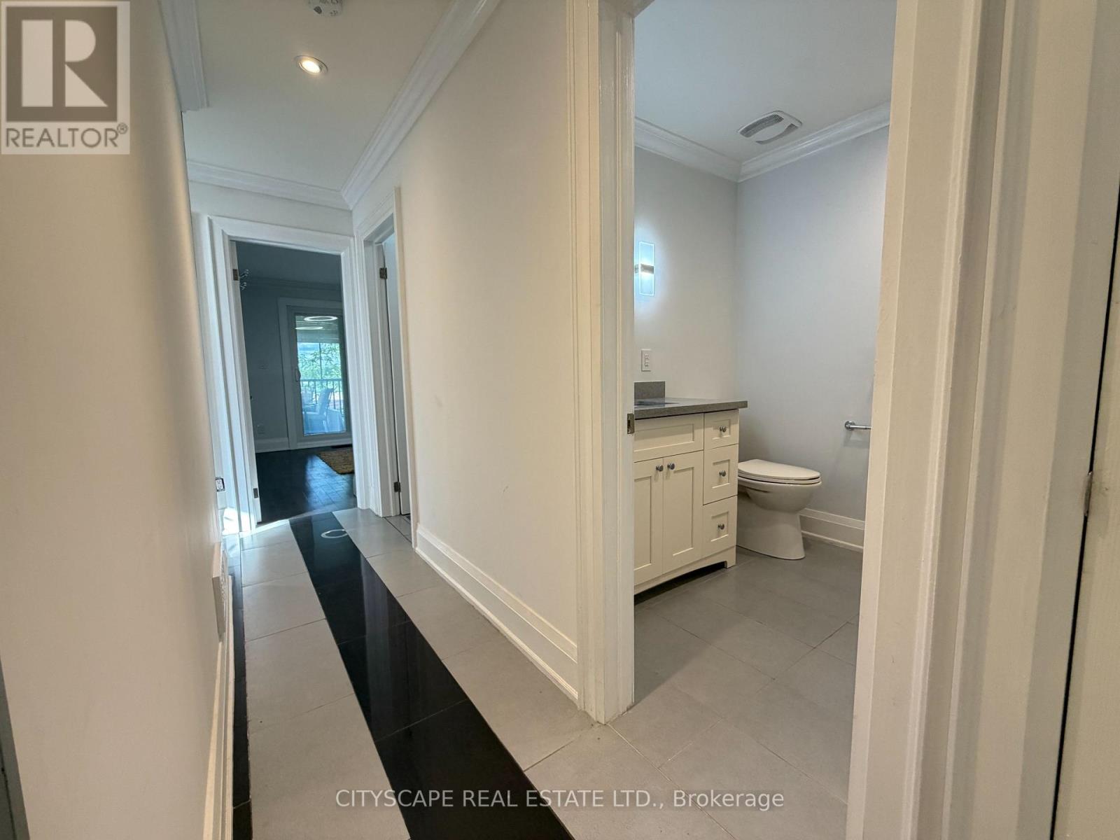 Upper - 135 Bonham Boulevard Property Photo 22