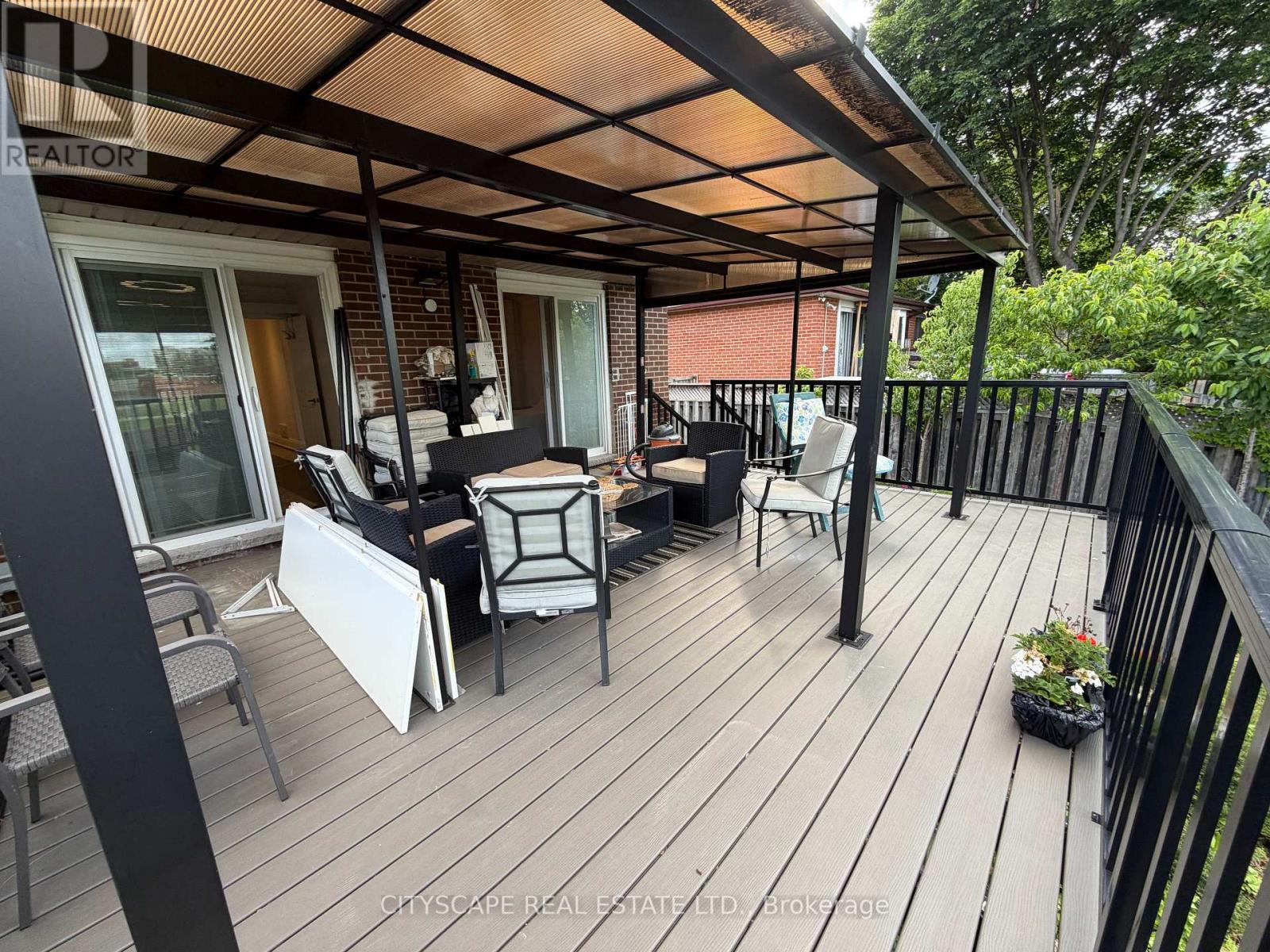 Upper - 135 Bonham Boulevard Property Photo 32