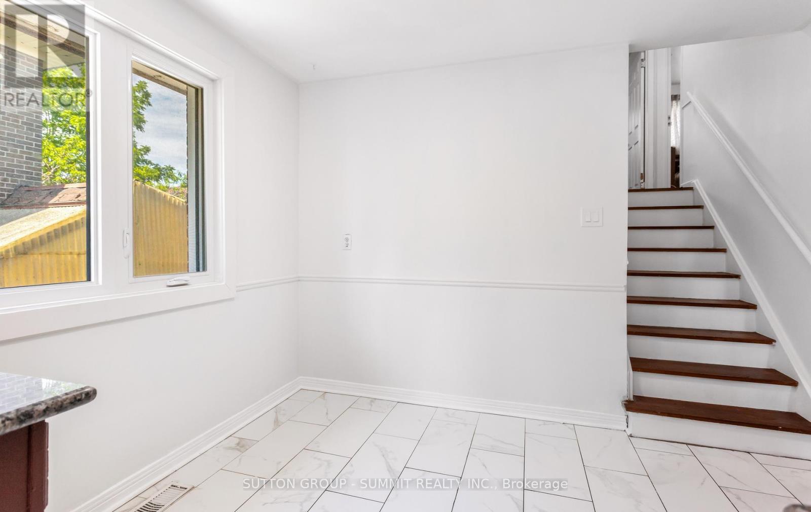 109 Elnathan Crescent Property Photo 17