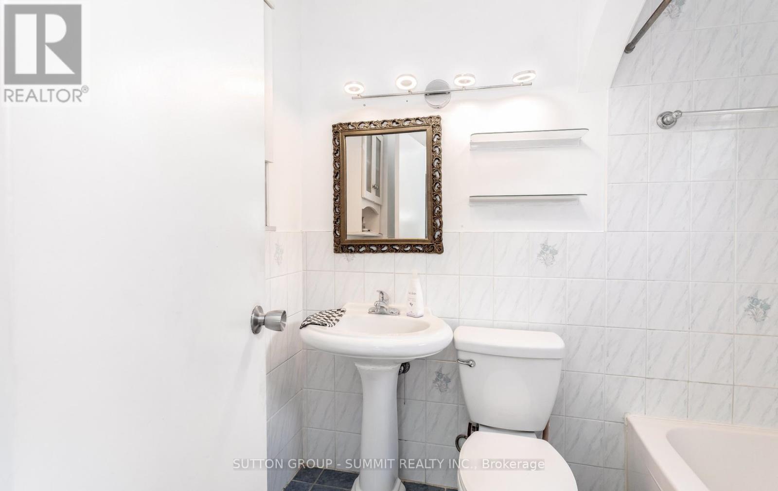 109 Elnathan Crescent Property Photo 35