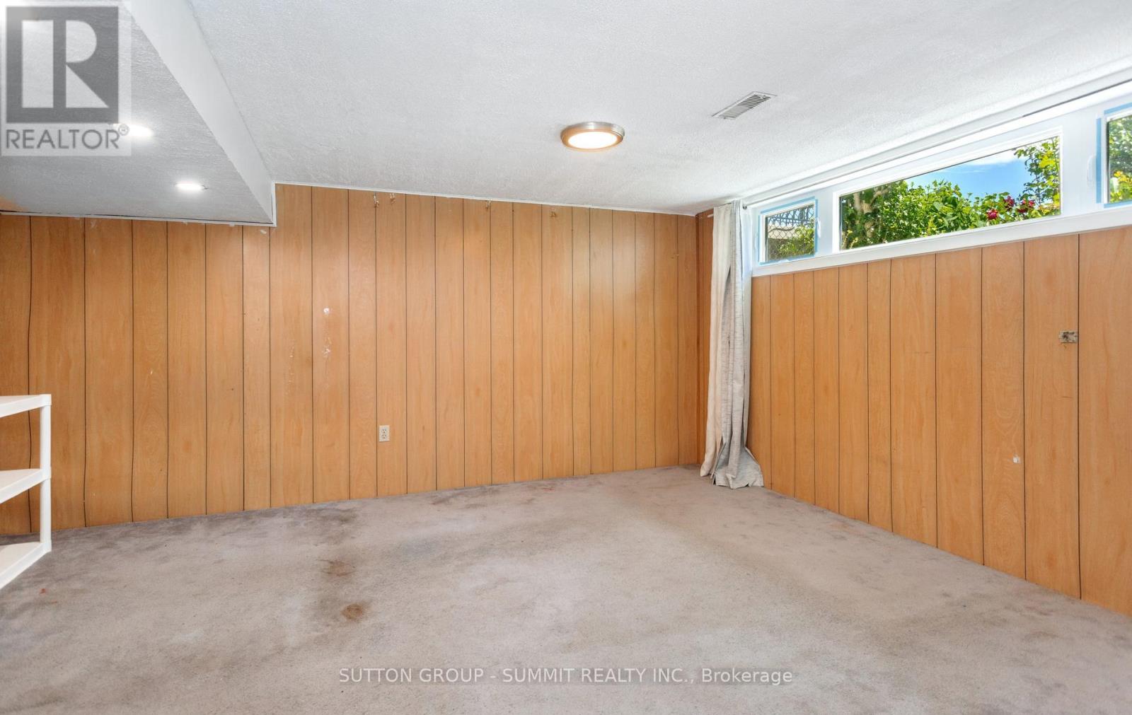 109 Elnathan Crescent Property Photo 39