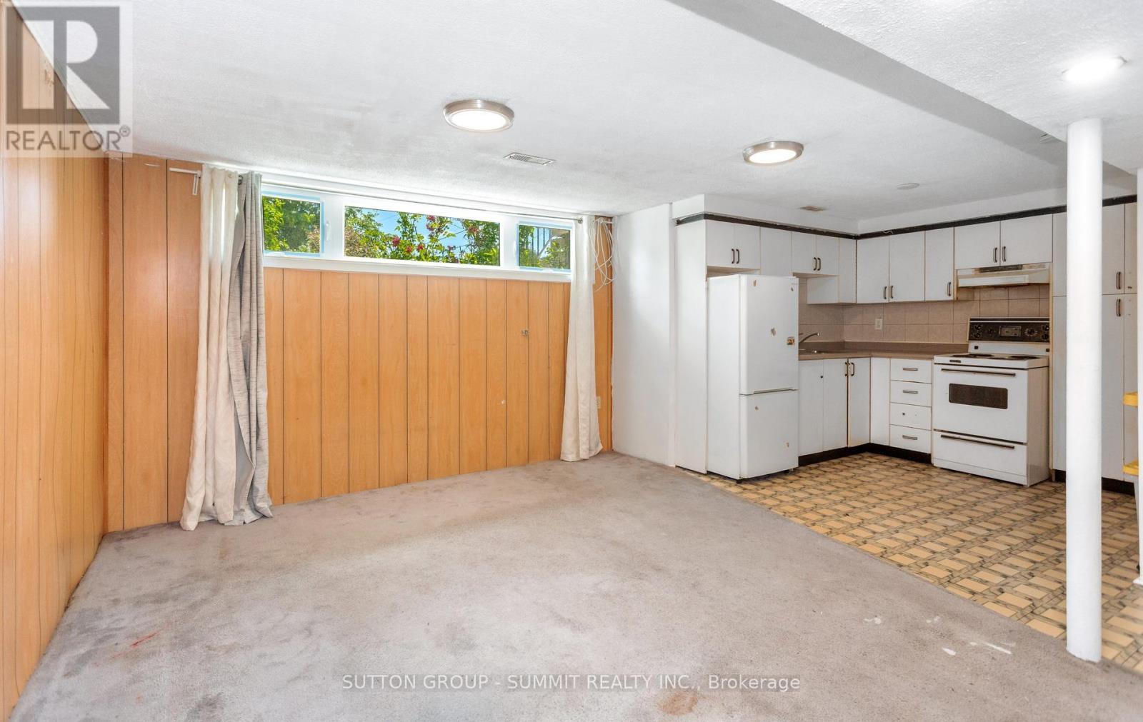 109 Elnathan Crescent Property Photo 40
