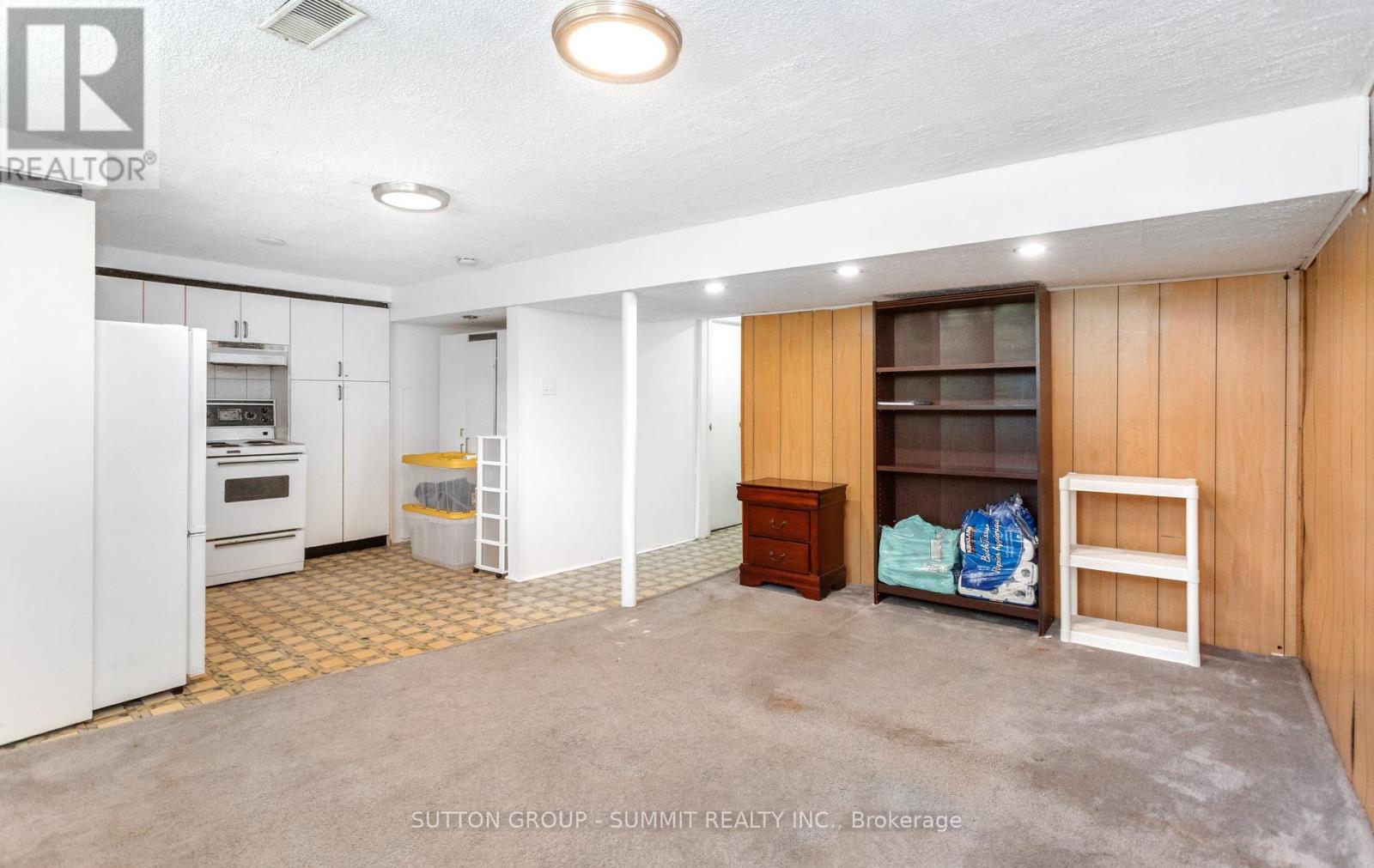 109 Elnathan Crescent Property Photo 41