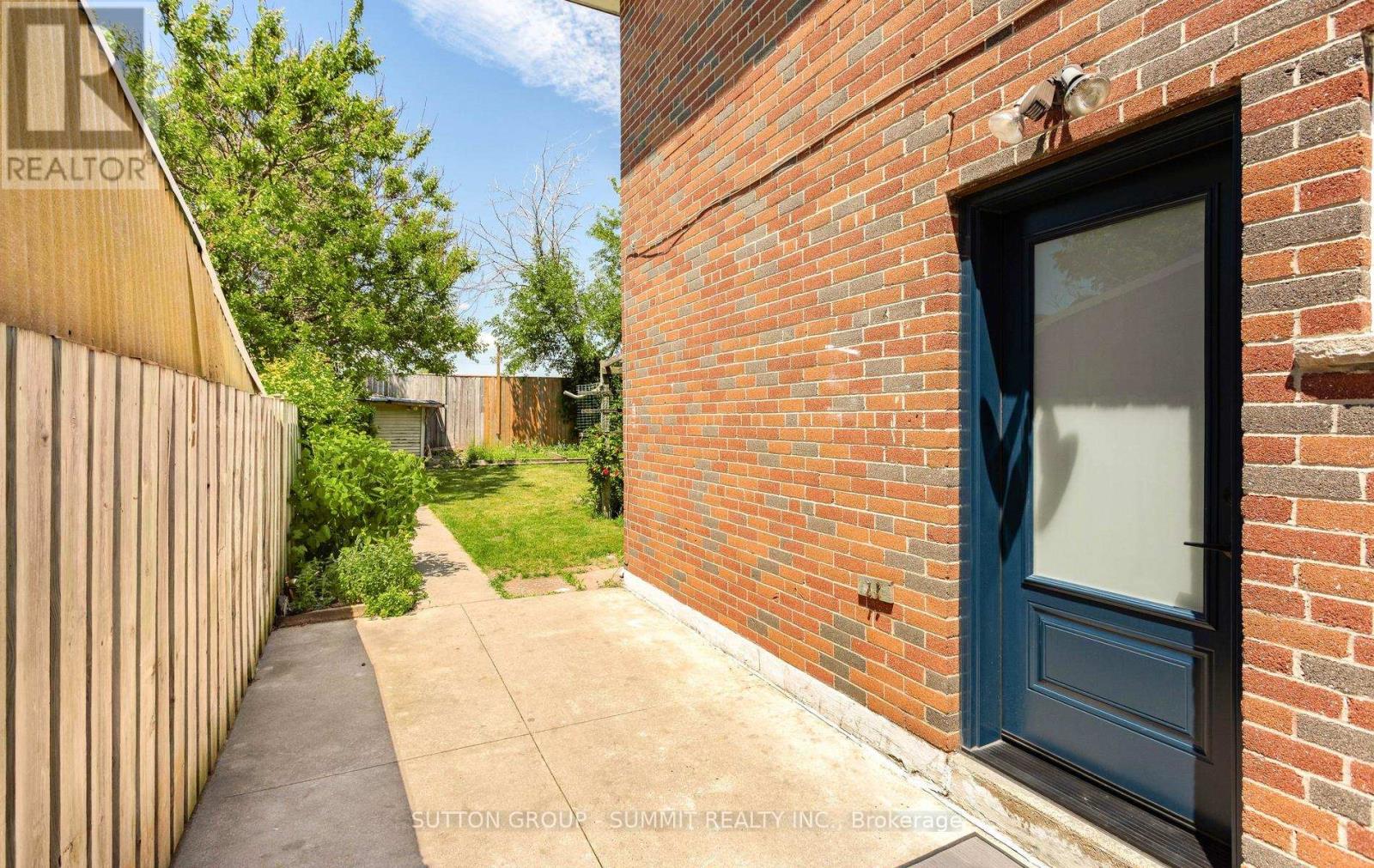 109 Elnathan Crescent Property Photo 46
