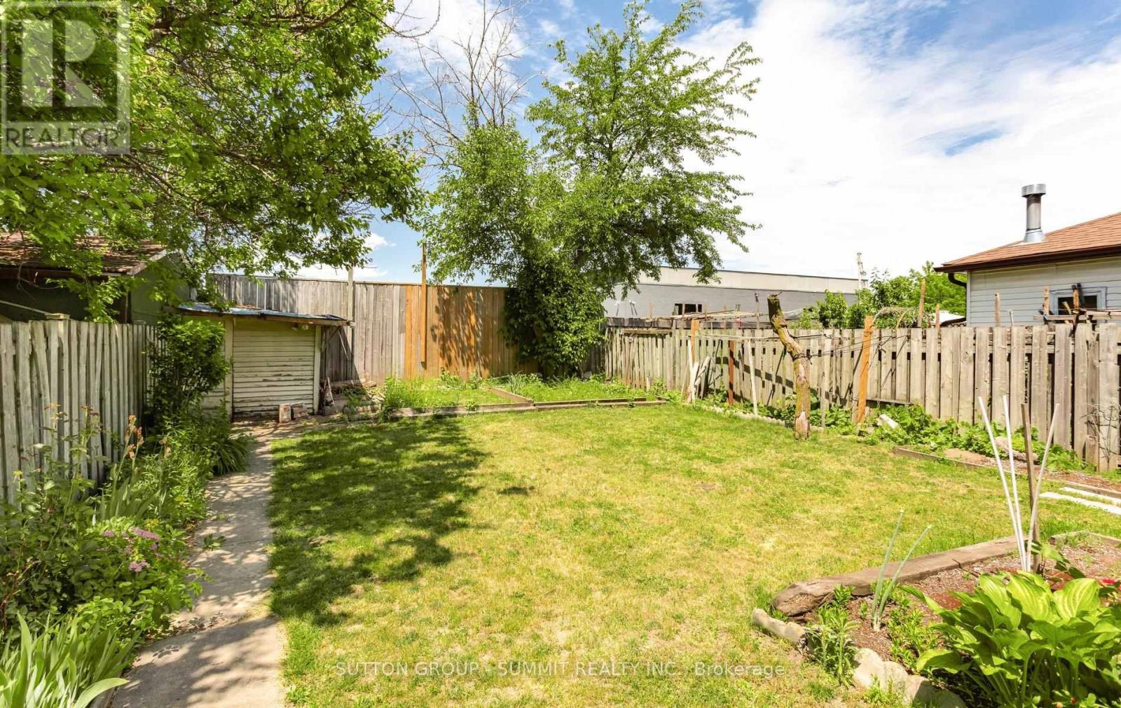 109 Elnathan Crescent Property Photo 48
