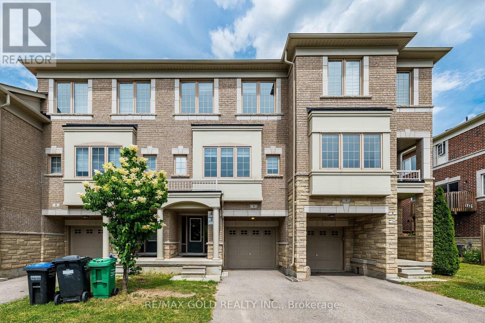 151 - 6 Pulberry Close Property Photo 2