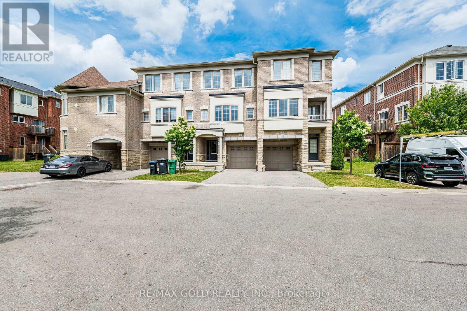 151 - 6 Pulberry Close Property Photo 3