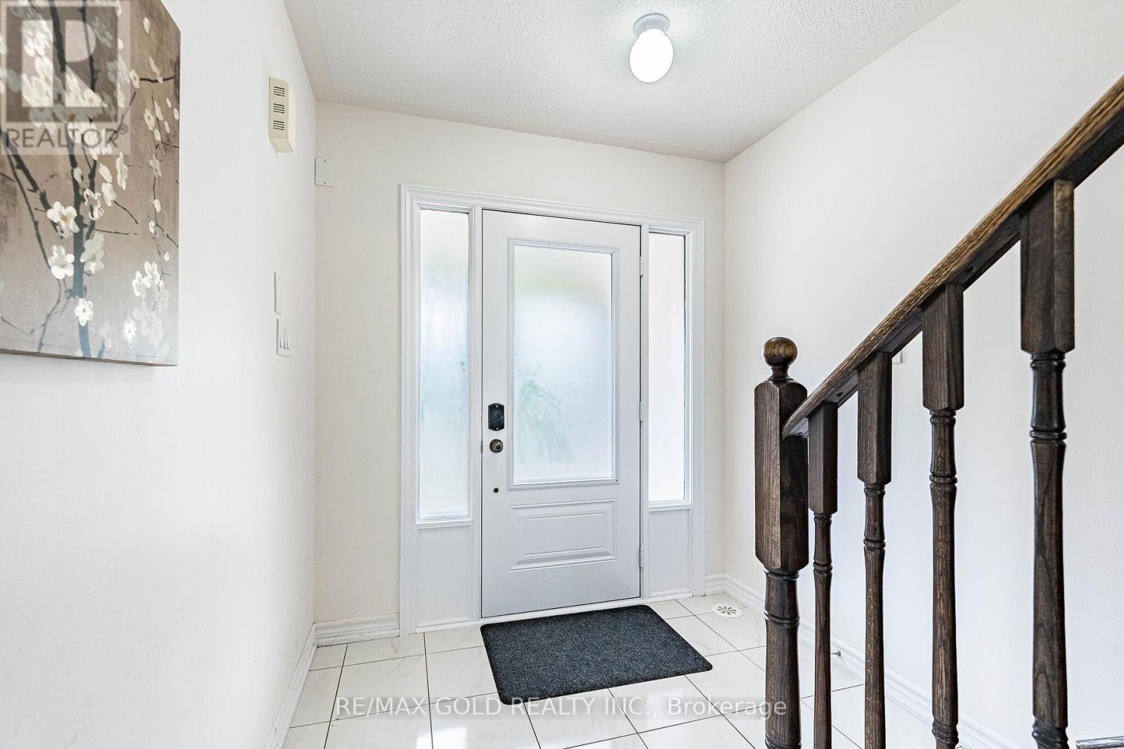 151 - 6 Pulberry Close Property Photo 7